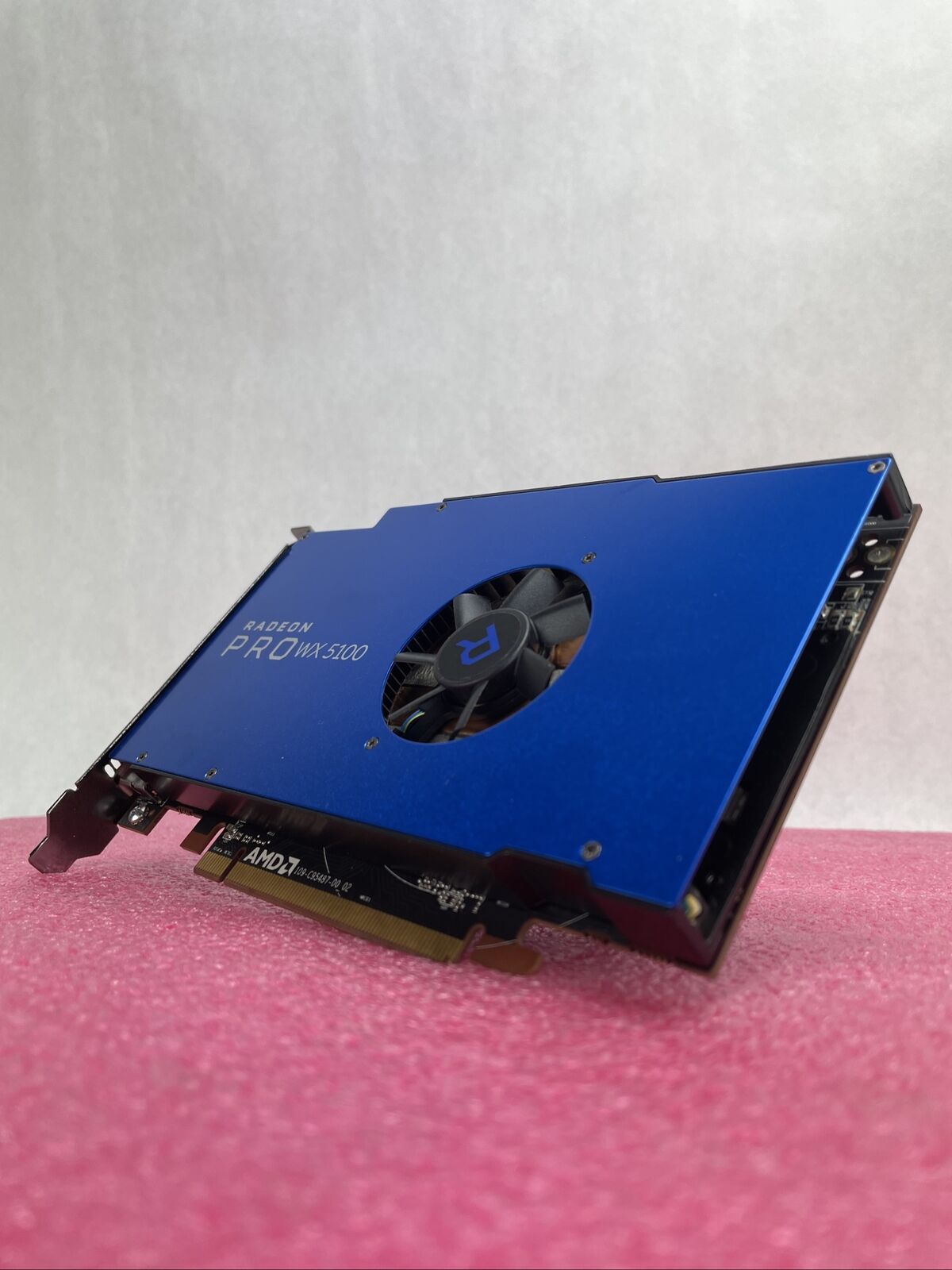 AMD ATI Radeon PRO WX 5100 8GB GDDR5 PCIe 4x DP Graphics Card 109-C954