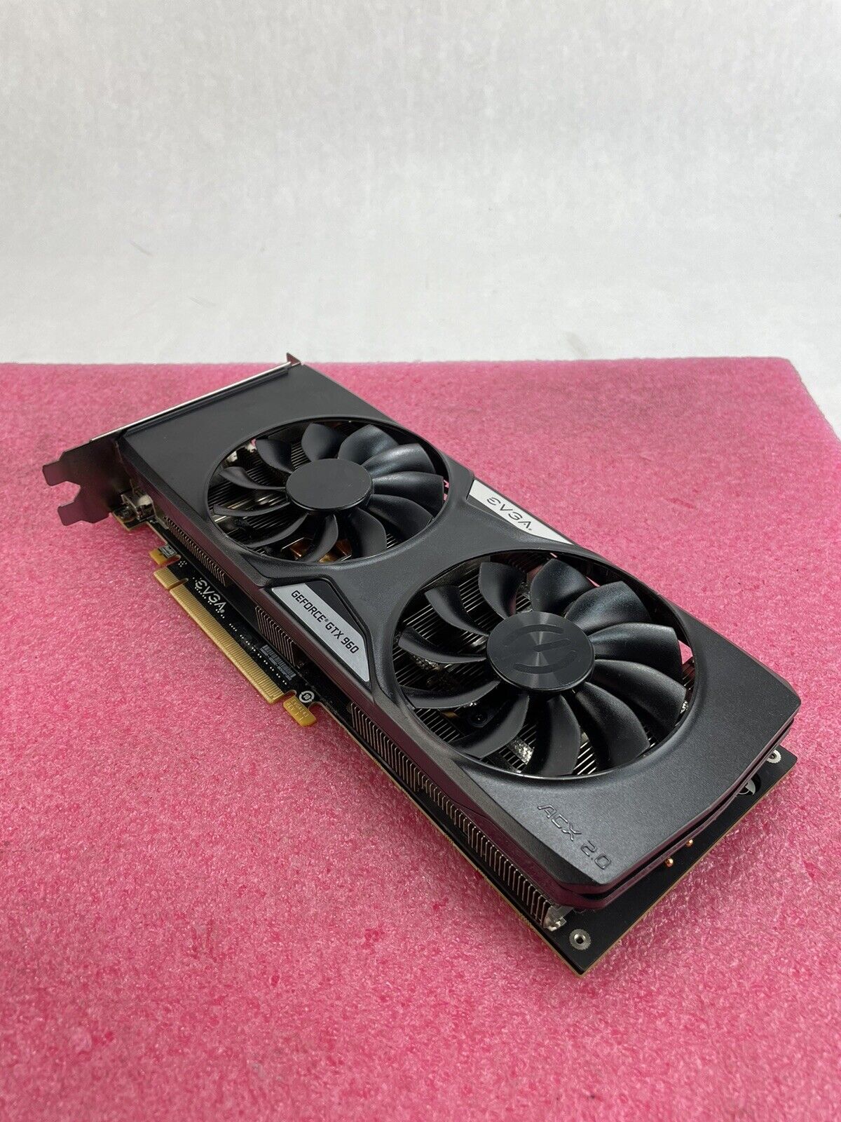 NVIDIA selling GeForce GTX 960