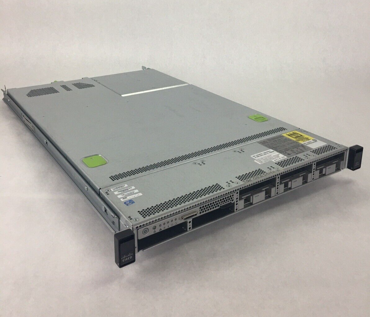 Cisco UCSC-C220-M3S 2x Xeon E5-2660 V2 2.20 GHz 64 GB RAM No HDDs No OS