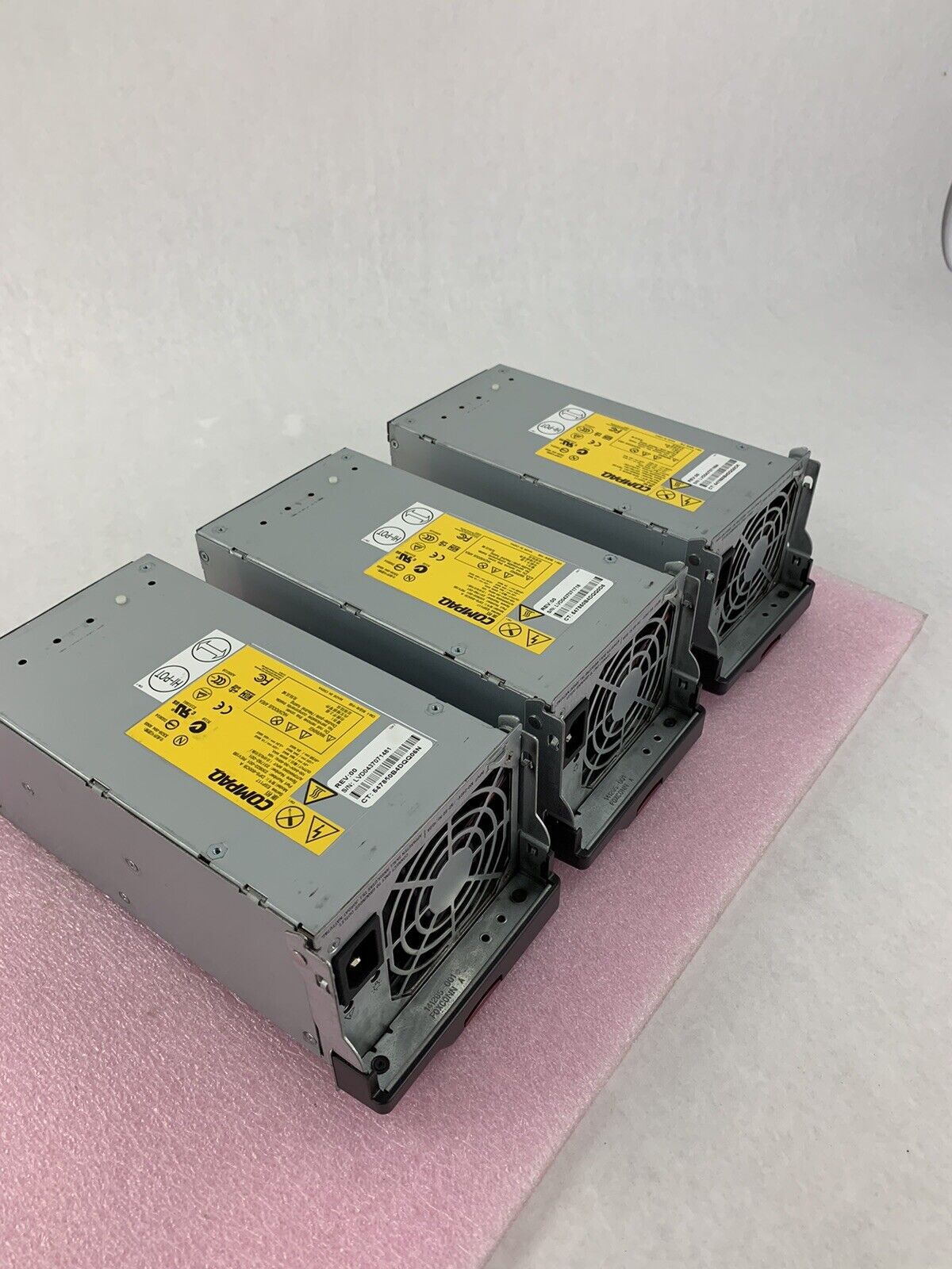 LOT OF 3 COMPAQ DPS-600CB A 230822-001 Power Supply Series