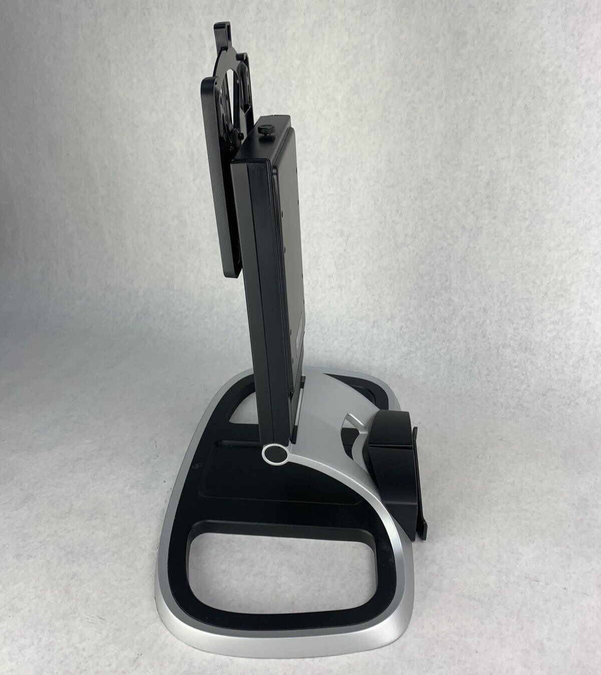 HP Integrated Work Center Stand 642097-001