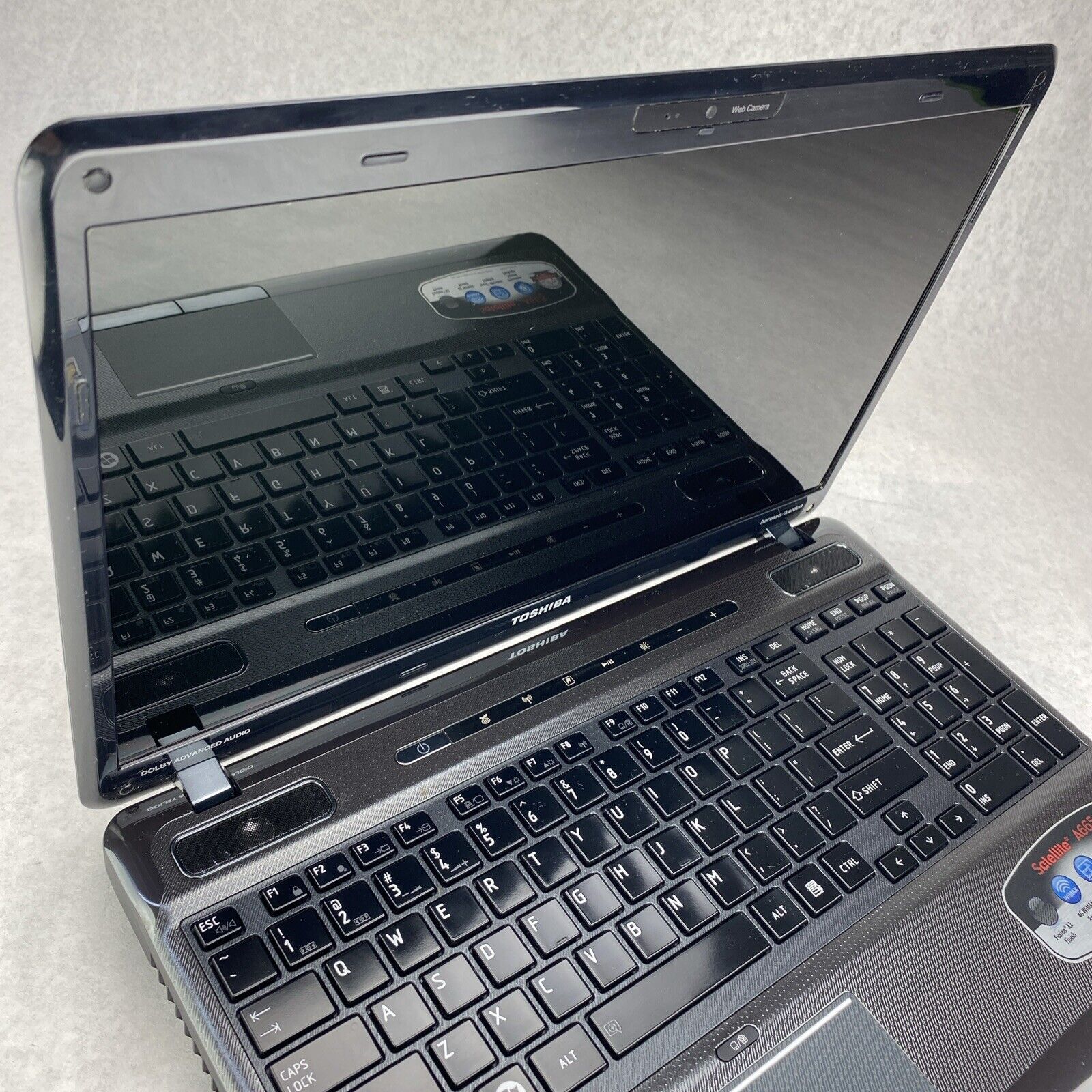 TOSHIBA Satellite A665-6086 15.6" Intel i3-M370 2.4GHz 6GB RAM No Battery HDD OS