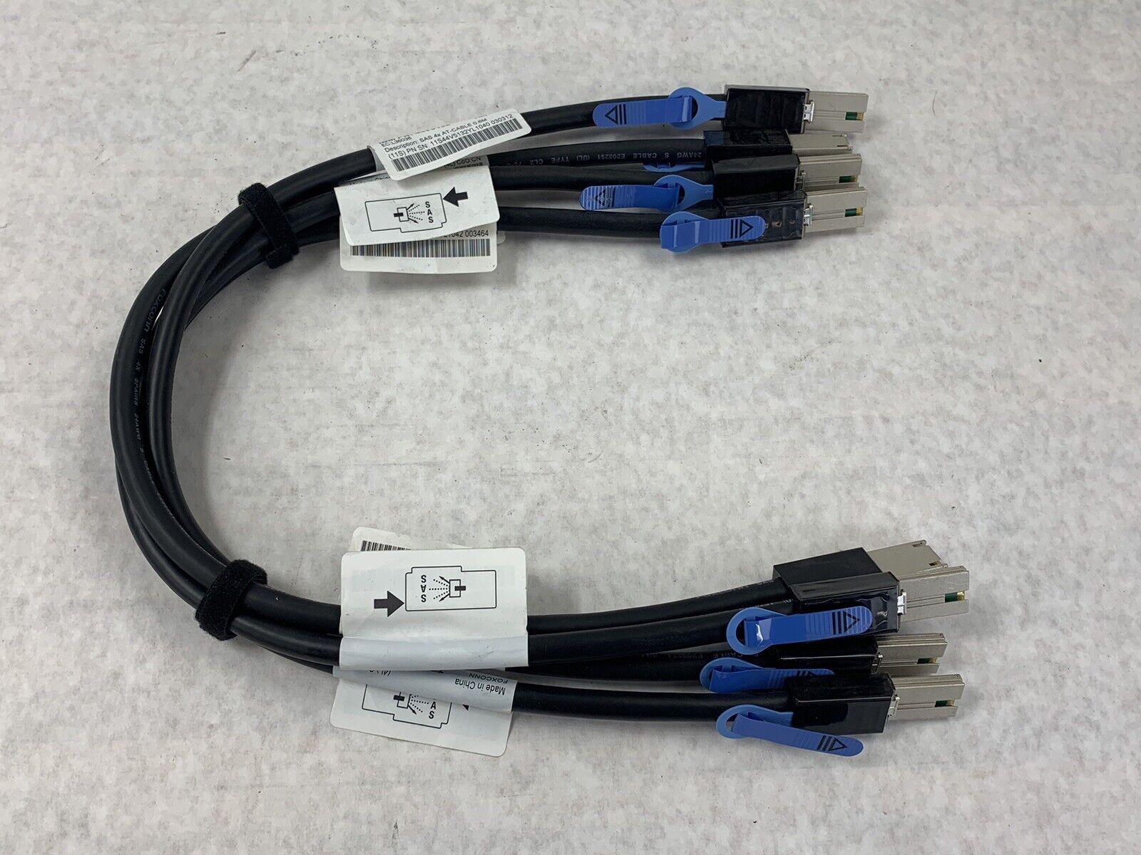 Lot of 4 IBM 44V5132 SAS 4x AT Cable 0.6M