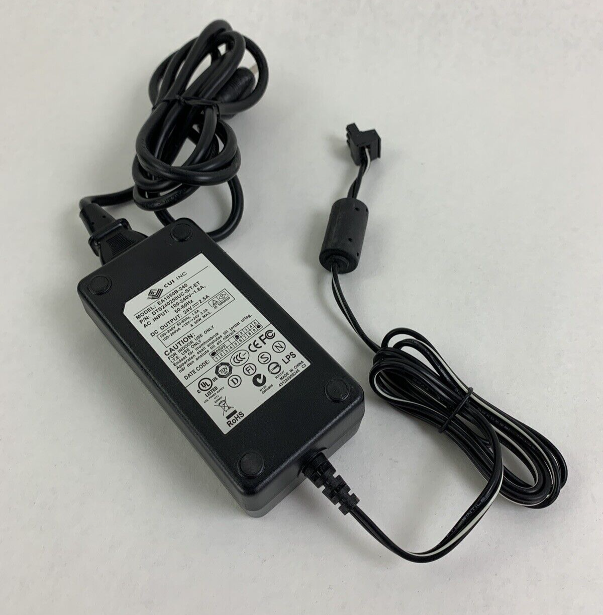 CUI EA1050B-240 AC Adapter DTS240250UC-S/T-ET 100-240V 24V-2.5A 50-60Hz 3 Pin