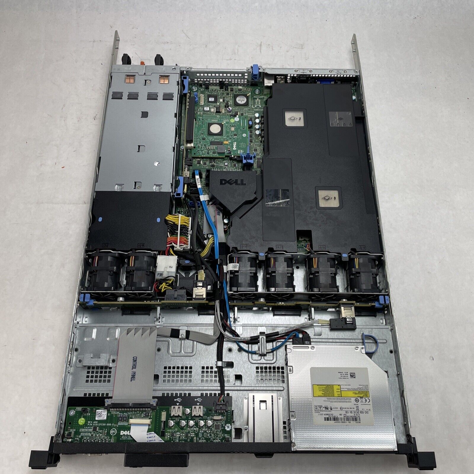 Dell Poweredge R410 Server 2x Xeon E5606 2.13GHz 16GB RAM No HDD No OS