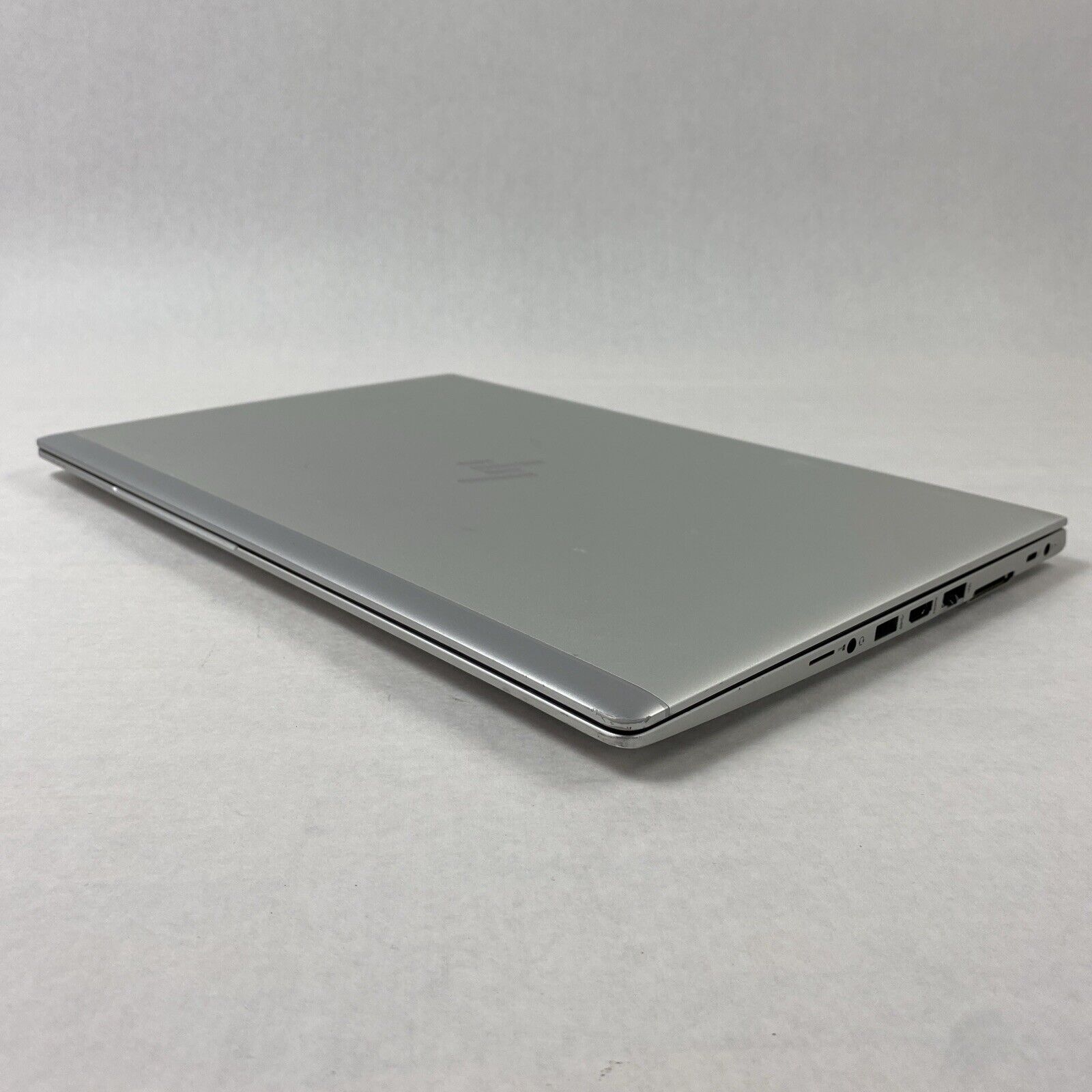 HP EliteBook 850 G5 Core i7-7600U 2.80GHz 16GB RAM 15.6" No Battery No HDD No OS