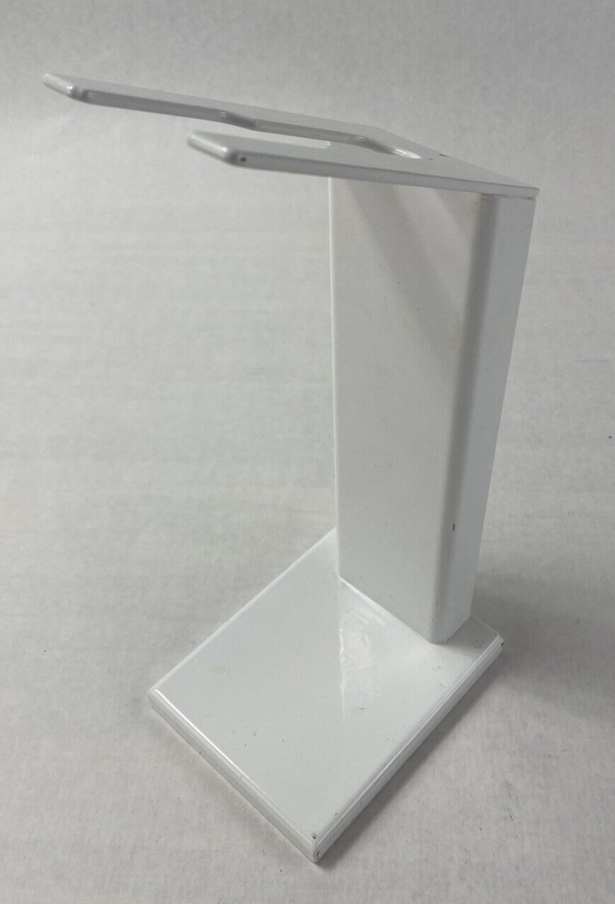 Matrix Technologies Hand Held Metal White Pipette Stand