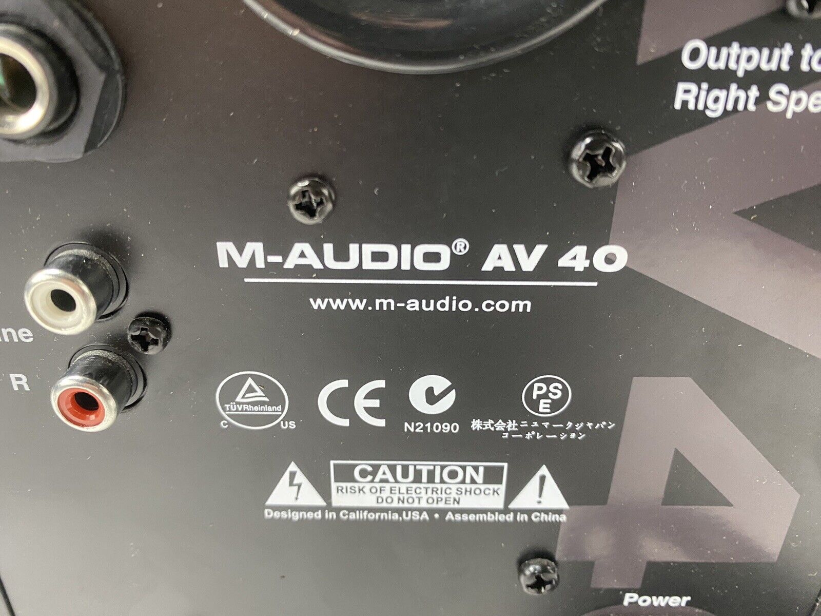 M-Audio Studiophile AV-40 Desktop Speakers Studio Monitors For Parts or Repair