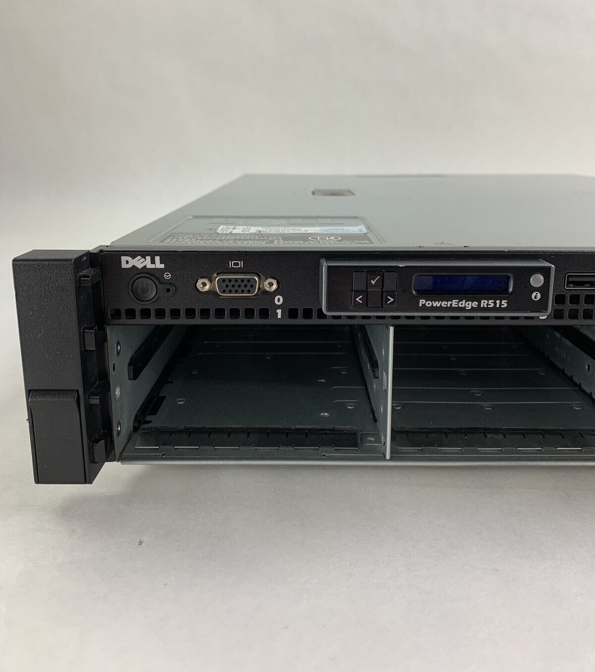 Dell PowerEdge R515 Server 1x AMD Opteron 4122 2.2 GHz 32 GB RAM No HDD No OS