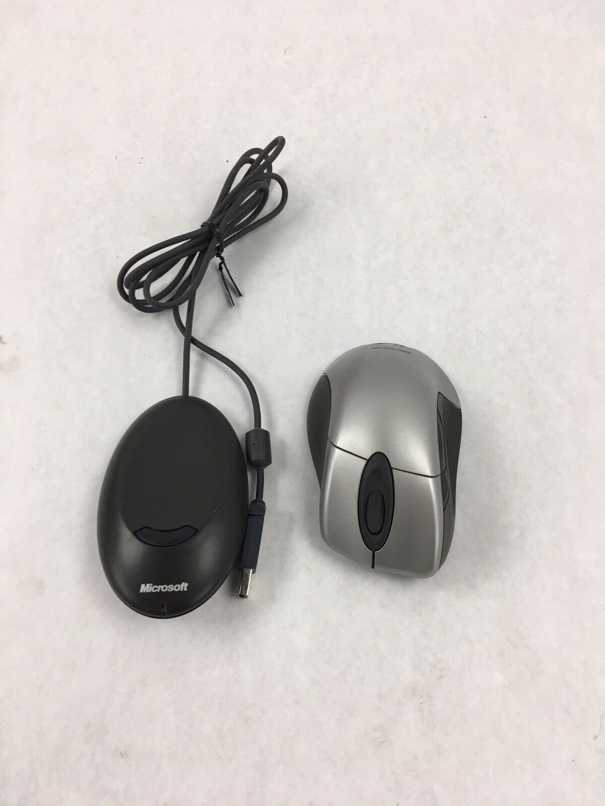 Microsoft Wireless Mouse X08-12616  W/ Receiver