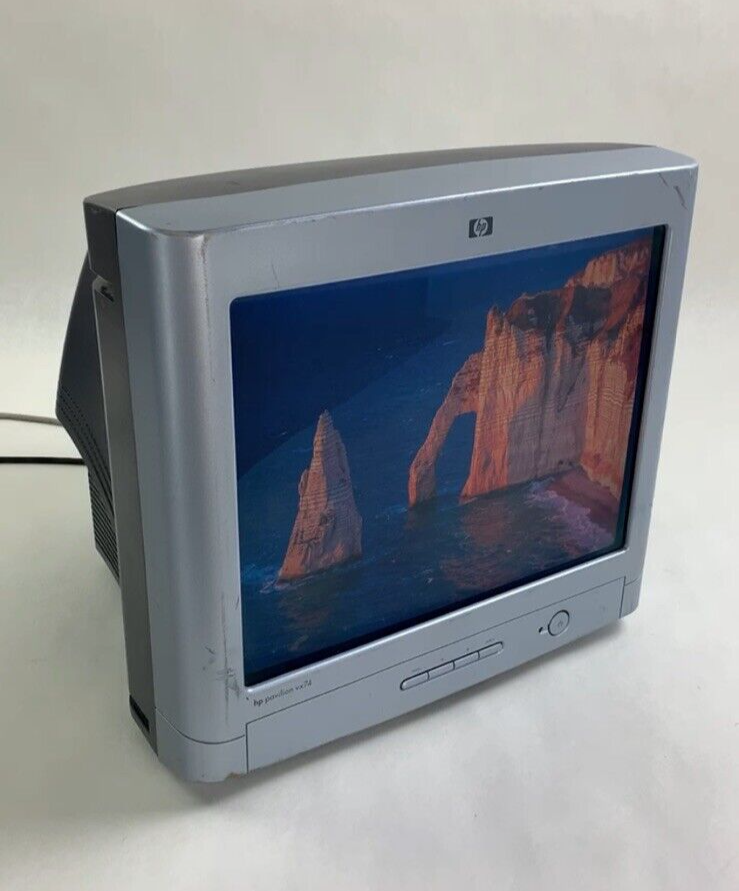 HP Pavilion VX74 17" CRT VGA Color Computer Monitor Retro Gaming Tested