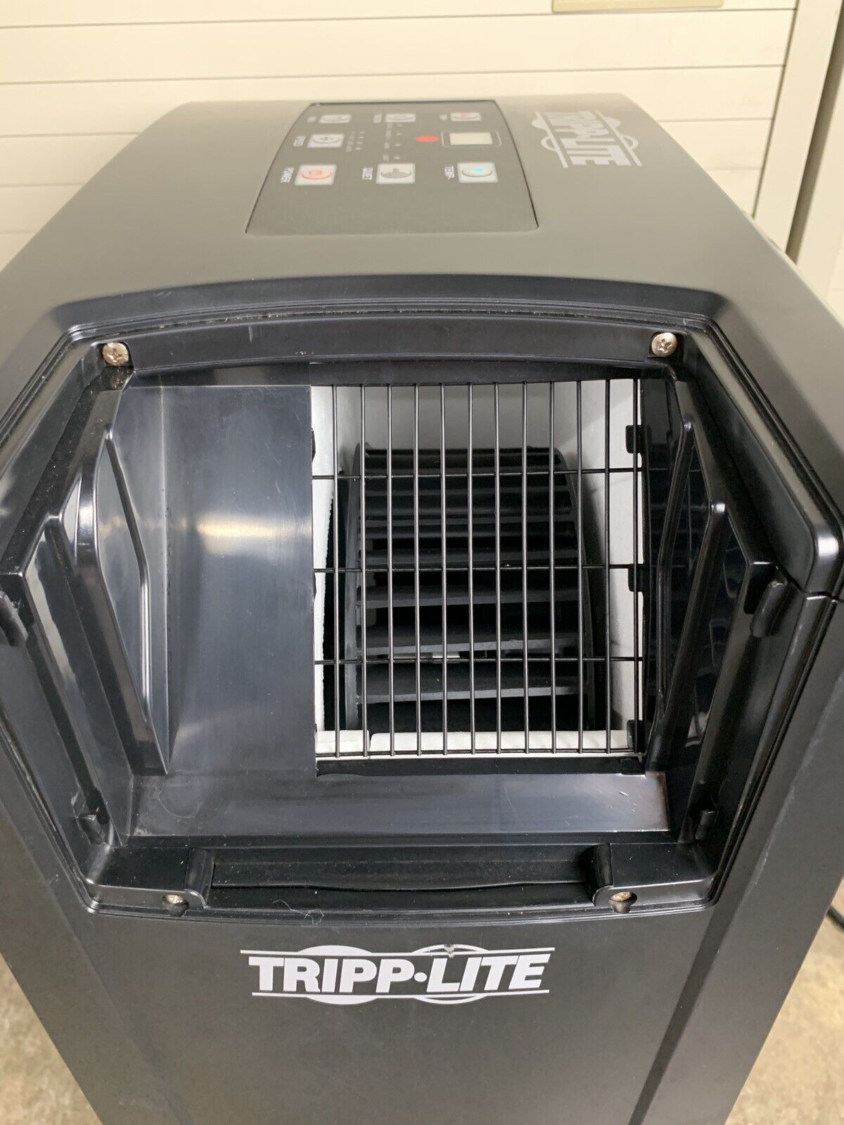 Tripp Lite SRCOOL12K Portable Air Conditioner 1400w Low Freon Parts and Repair