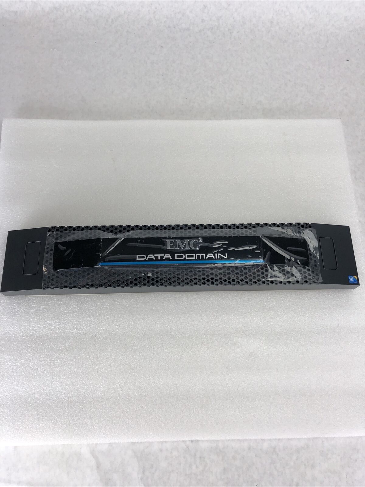 EMC2 DATA DOMAIN Dell P150724SBHAD Display Panel