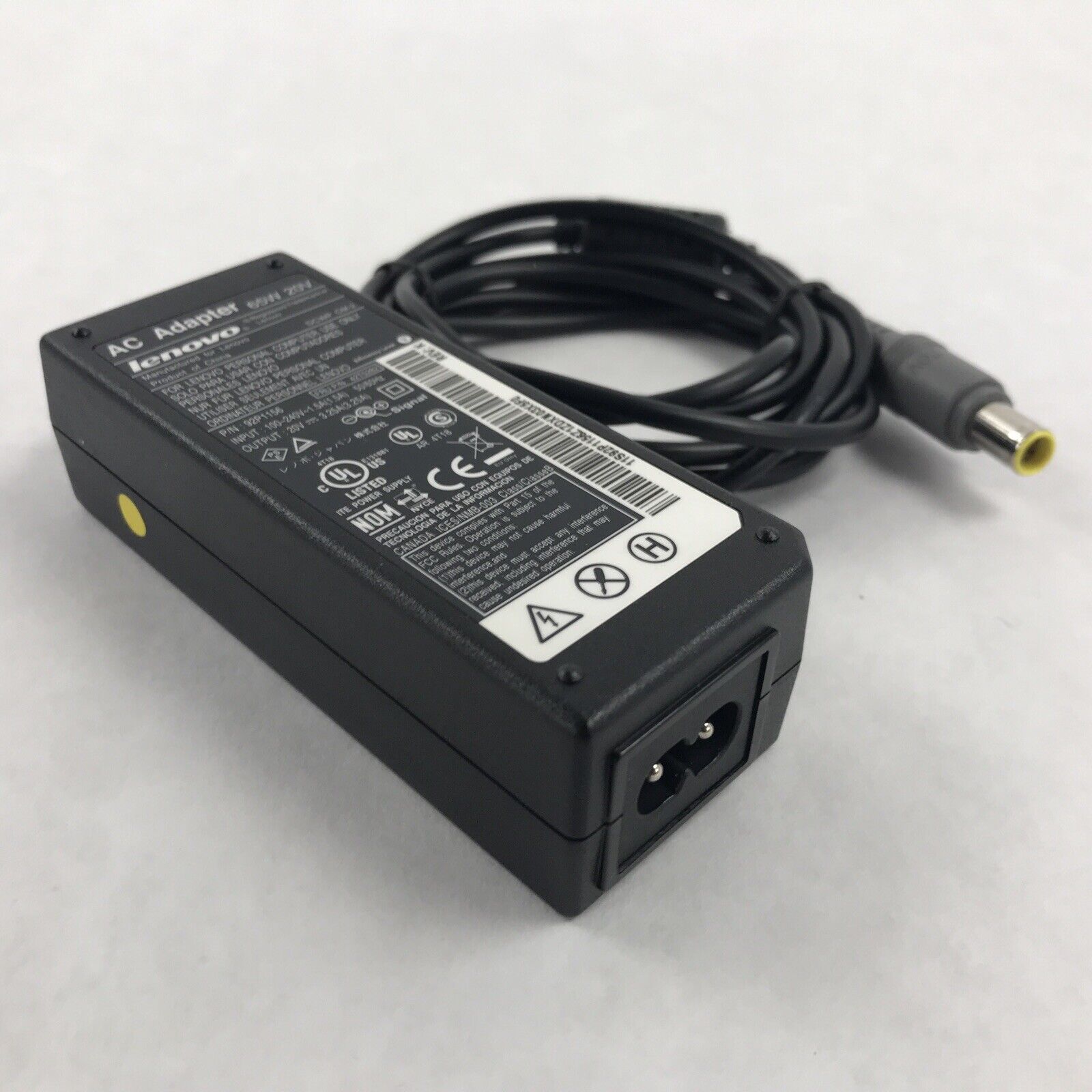 Lot of 8 Lenovo 92P1156 65W 20V AC Adapter 1.5A 60Hz