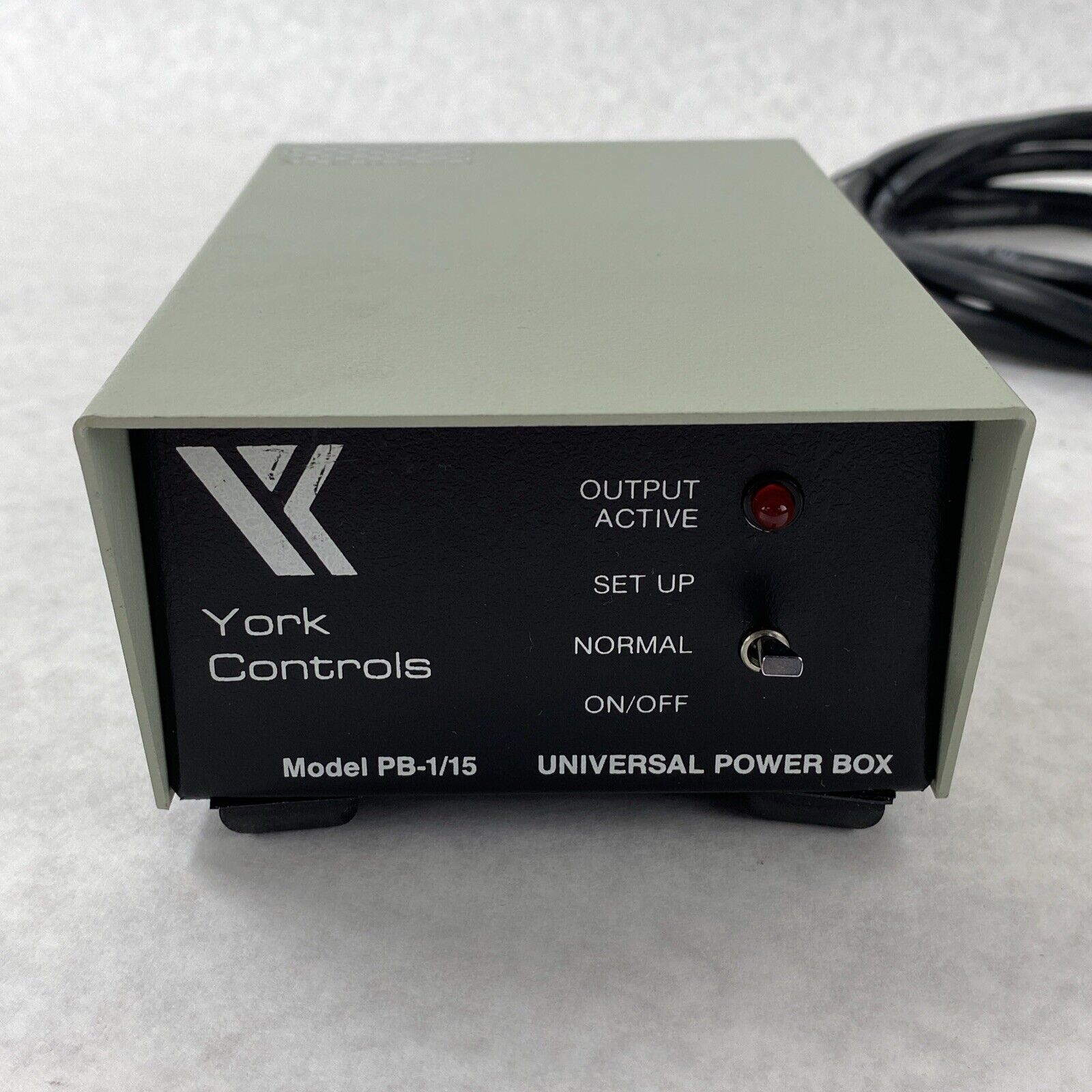 York Controls PB-1/15 Universal Power Box 120VAC 50/60 Hz 10A