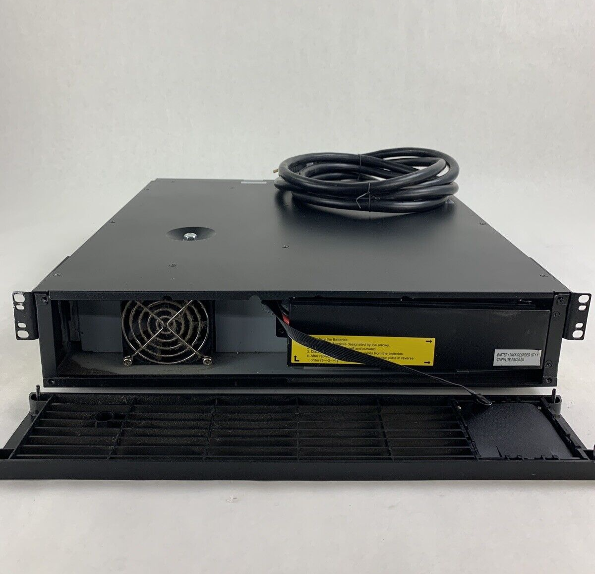 Tripp-Lite smart3000rm2un UPS Smart 3000VA 2250W Rackmount AVR 120V Tested