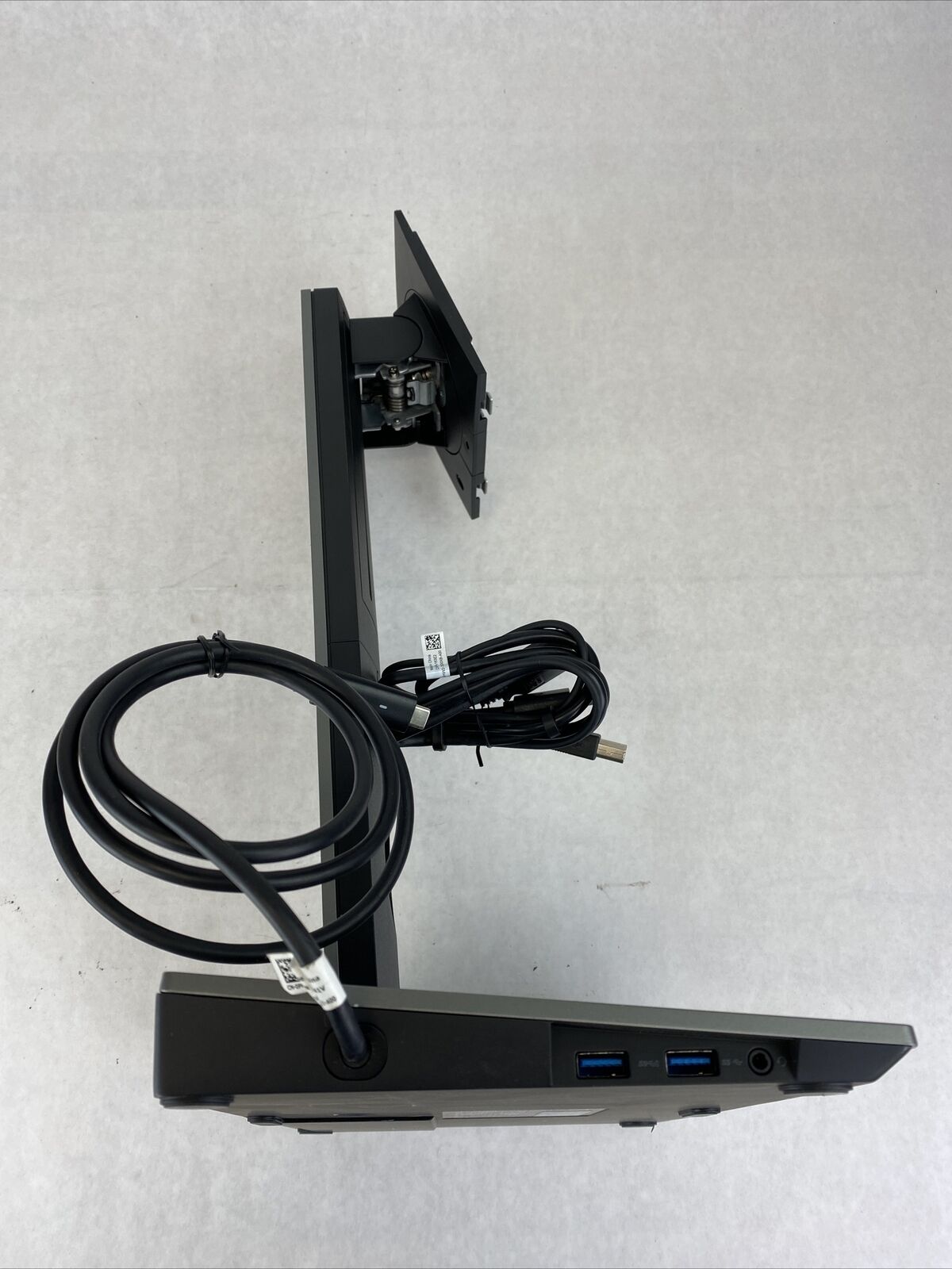 Dell KGF9W DS1000 Monitor Stand w/ corded business docking station