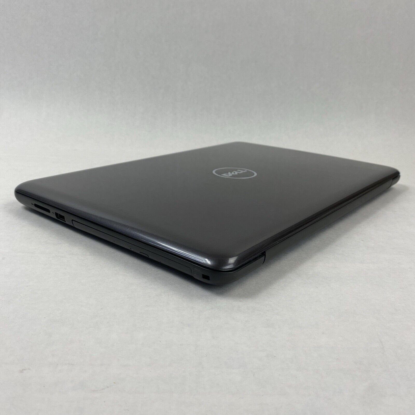 Dell Inspiron 5567 Core i5-7200U 2.50GHz 8GB RAM 15.6" No HDD No OS No AC