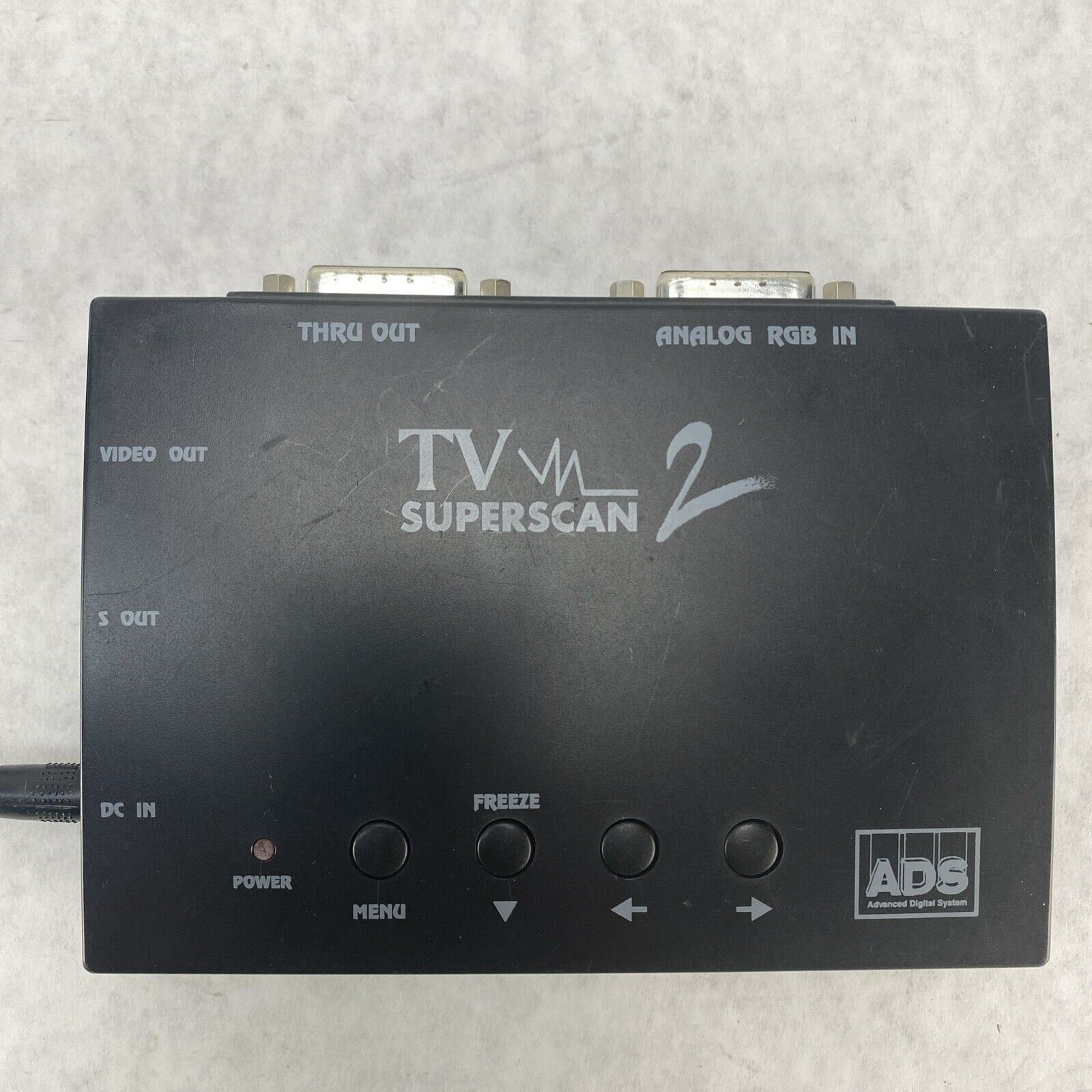 TV Superscan2 SFN-100 VGA to S-Video or RCA Professional Presentation System