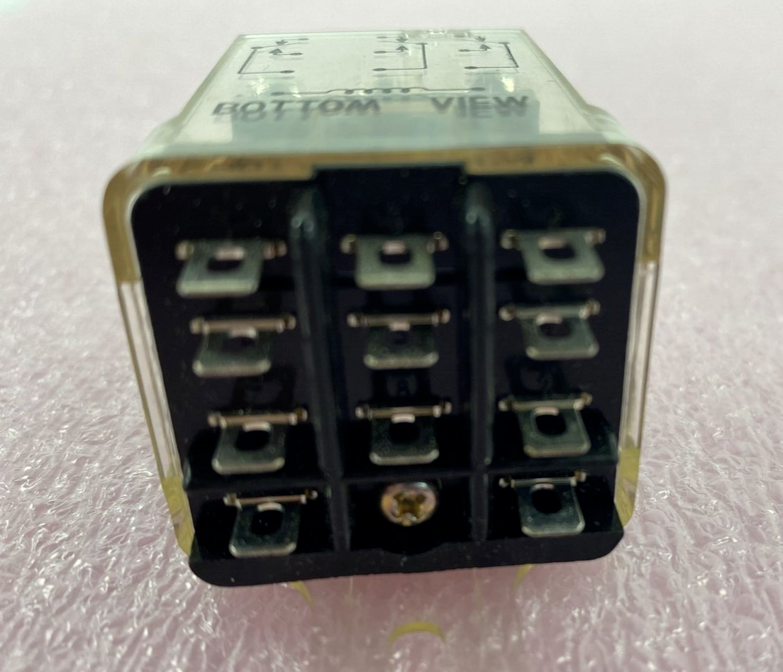 SIGMA Instruments Relay 68R34-24705 10A 28VDC/240 VAC