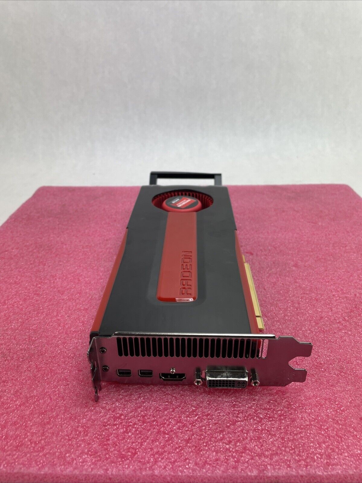 H157 AMD Radeon Graphics Card KCC-REM-ATI-102-C40102