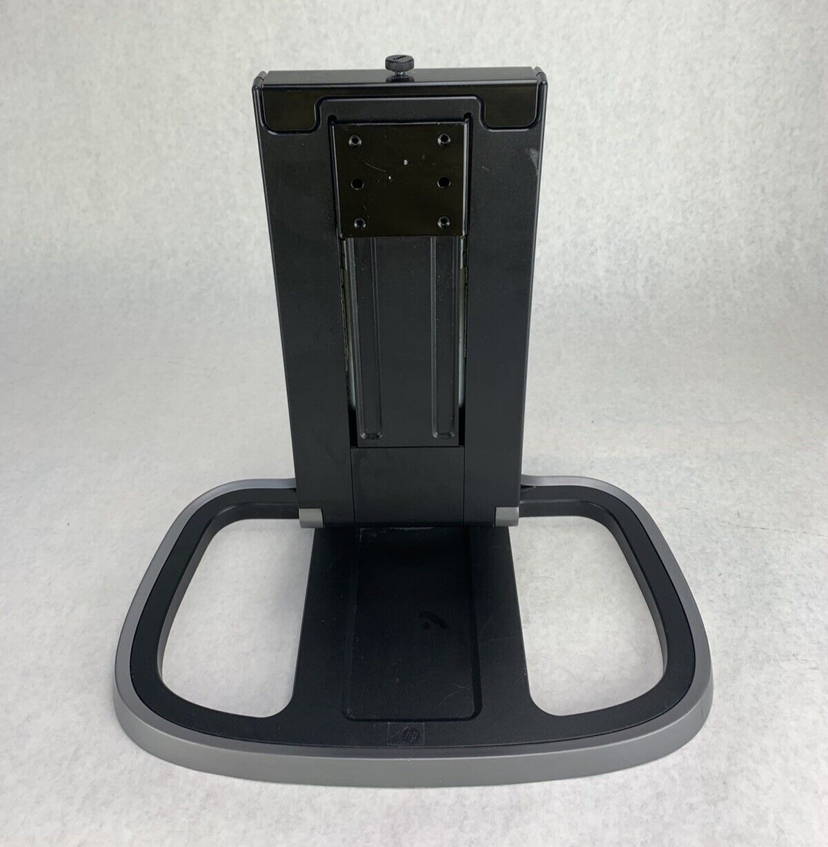 HP Integrated Work Center Stand 737952-001 No Mount