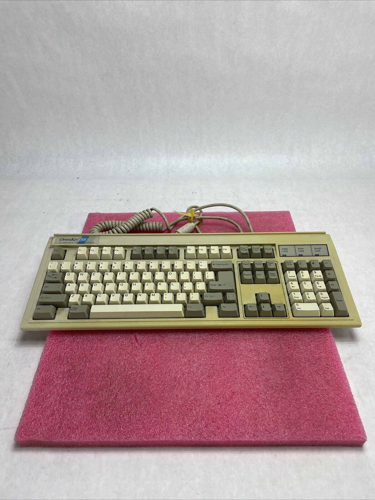 Vintage Northgate OmniKey 101 Keyboard White Alps Clicky w/Cable