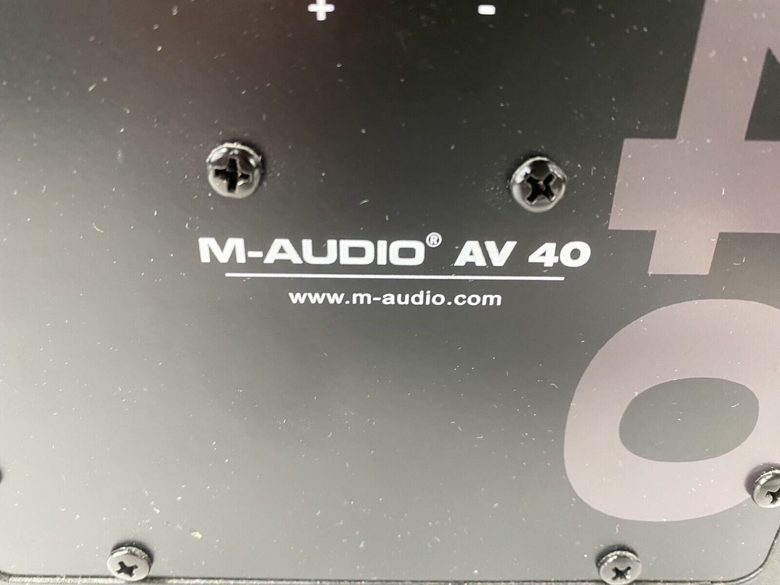 M-Audio Studiophile AV-40 Desktop Speakers Studio Monitors For Parts or Repair