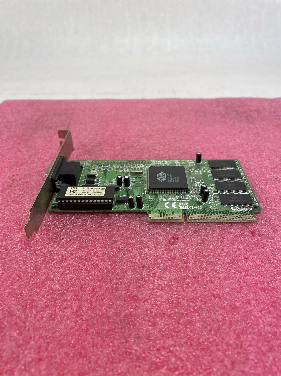 HIS HIS-RAGE IIc AGP 215R2QZUA21 AGP Graphics Card