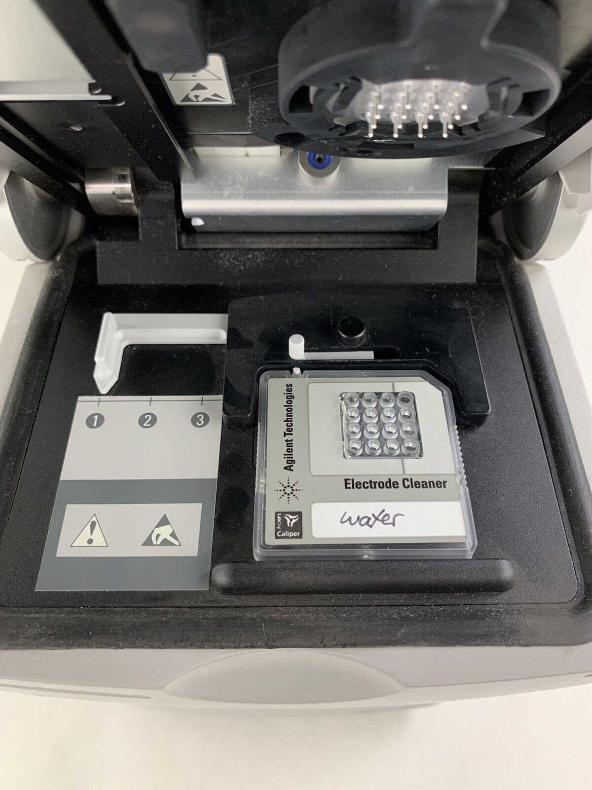 Agilent 2100 G2938B Bioanalyzer DNA/RNA Chip Reader Power Tested