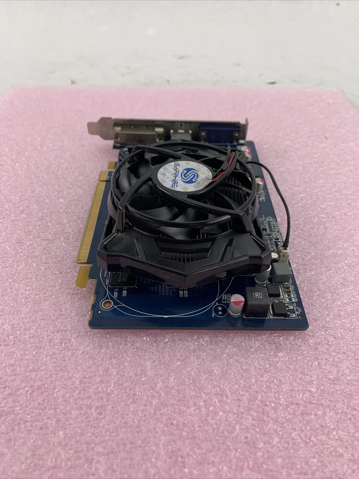 Sapphire HD5670 GDDR5 PCI-E HDMI/DVI/VGA Gprahics Card