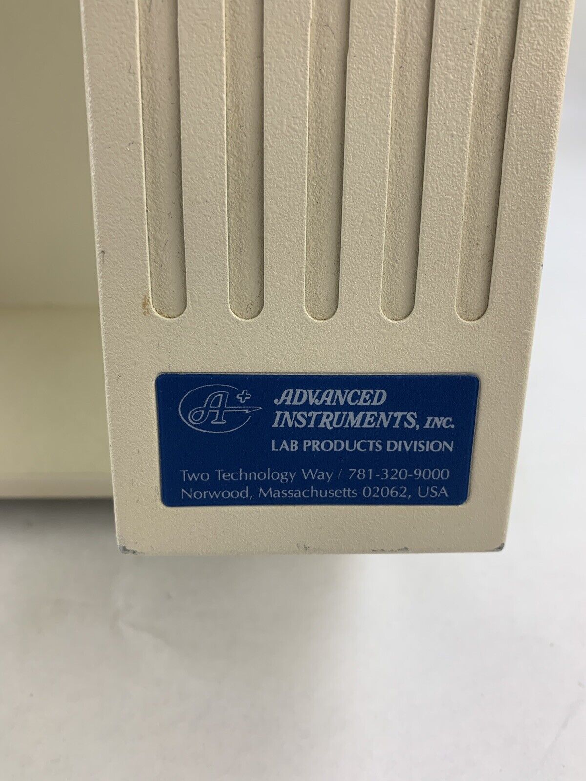 Advanced Instruments 3300 Micro-Osmometer Powers On