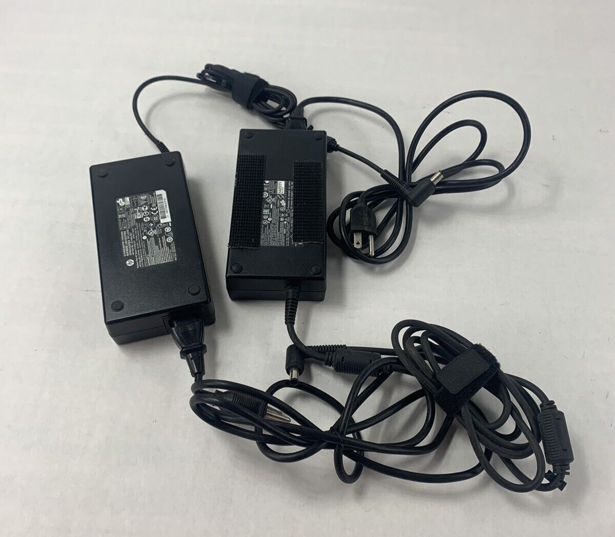 Lot of 2 Genuine 180W HP AC Adapter Power Supply TPC-AA50 755702-001 736170-001