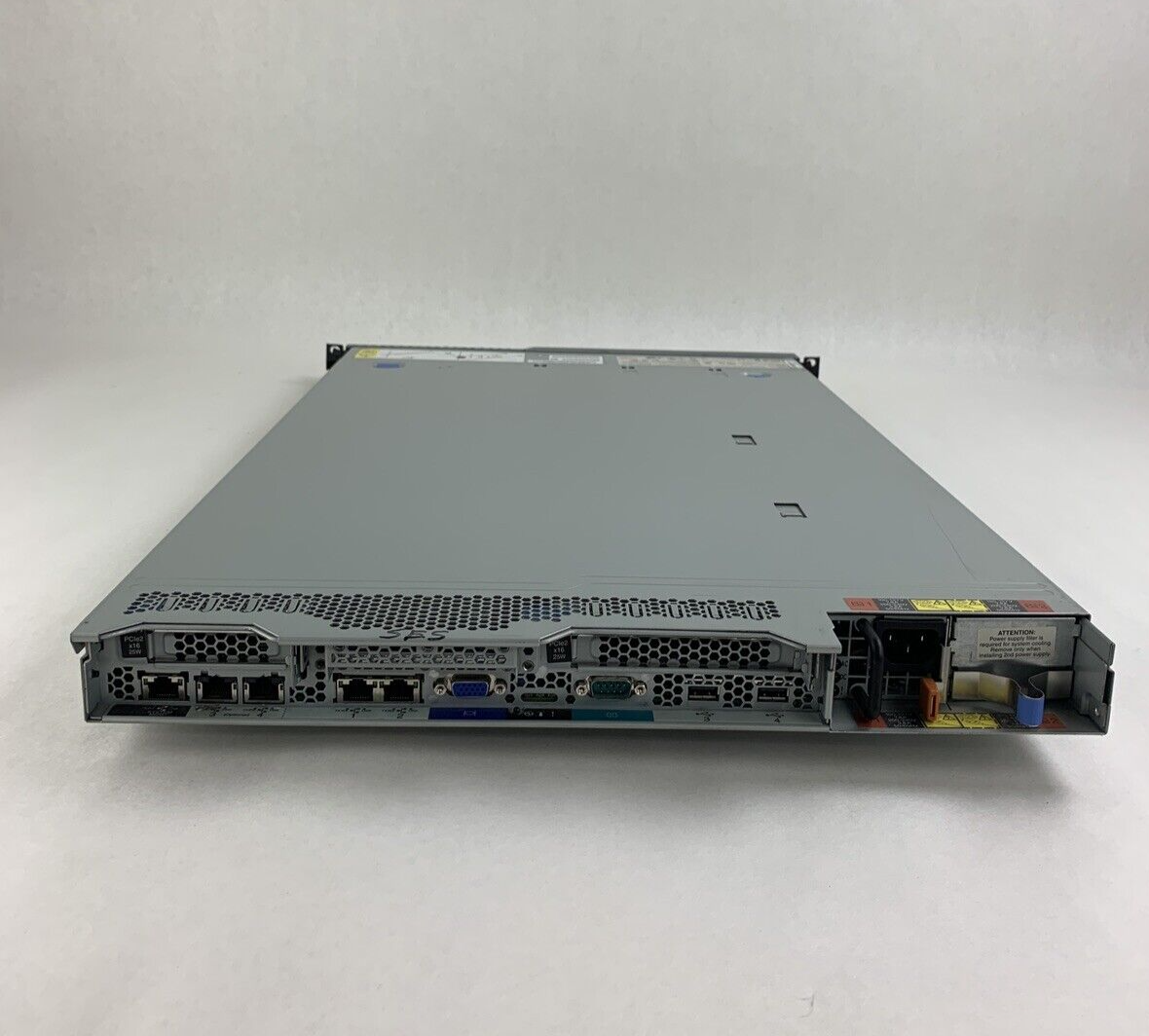 IBM System X3550 M2 Server Xeon E-5520 2.27 GHz 4 GB Ram No OS No HDD