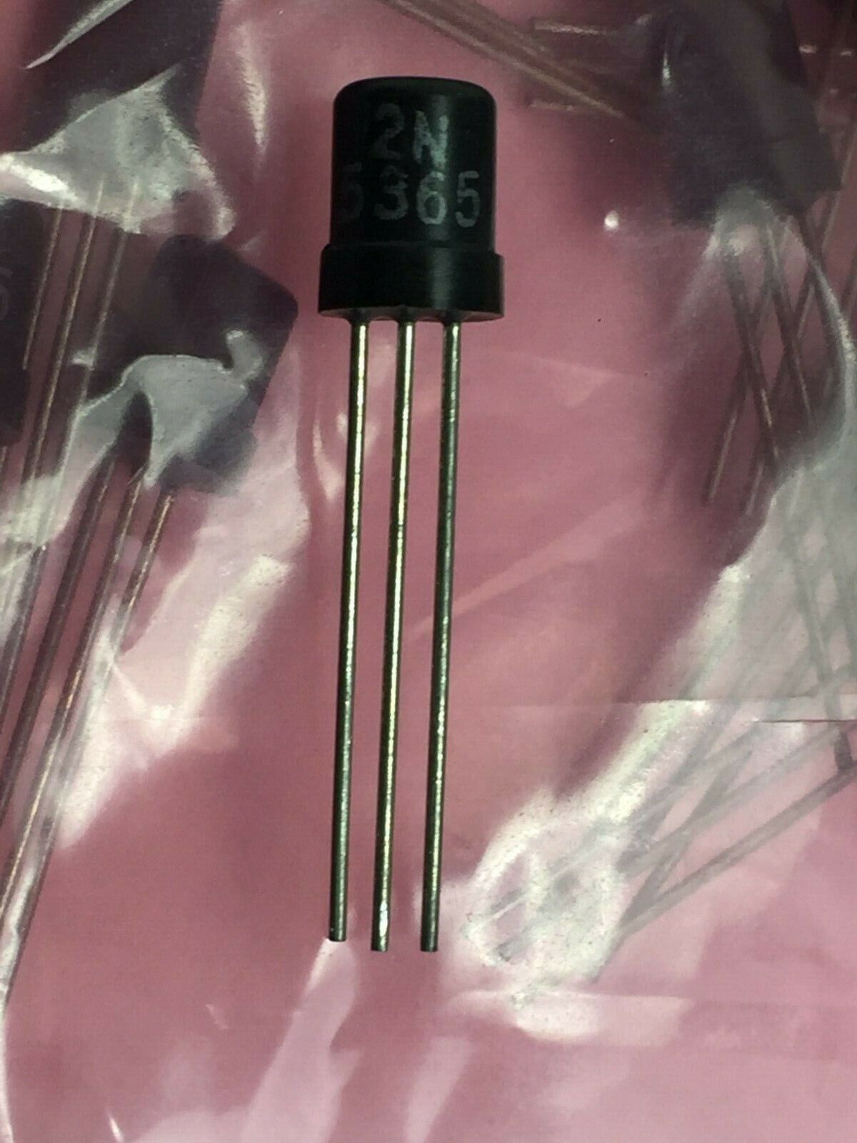 2N5365 PNP Transistor T0-92 (Lot of 23)