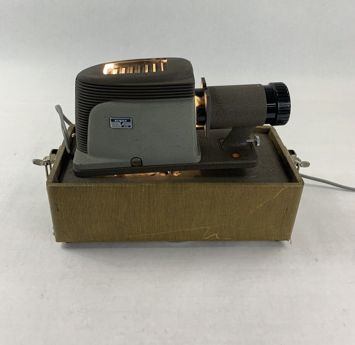 Vintage Argus 200 Projector In Case 4” Projection Anastigmat f3.5