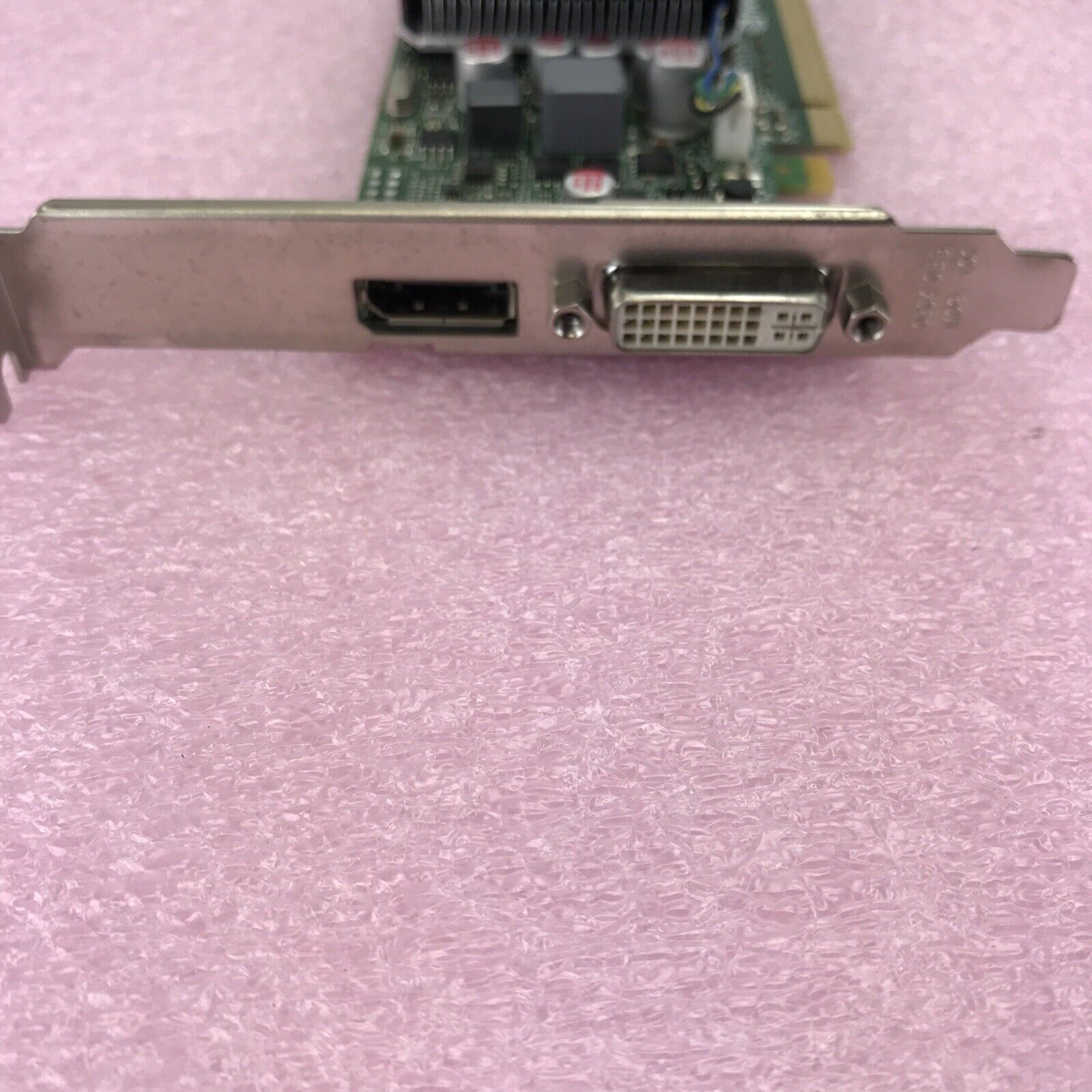 Dell Nvidia Quadro 600 05YGHK 1GB GDDR3 Graphics Video Card 5YGHK (Lot of 2)