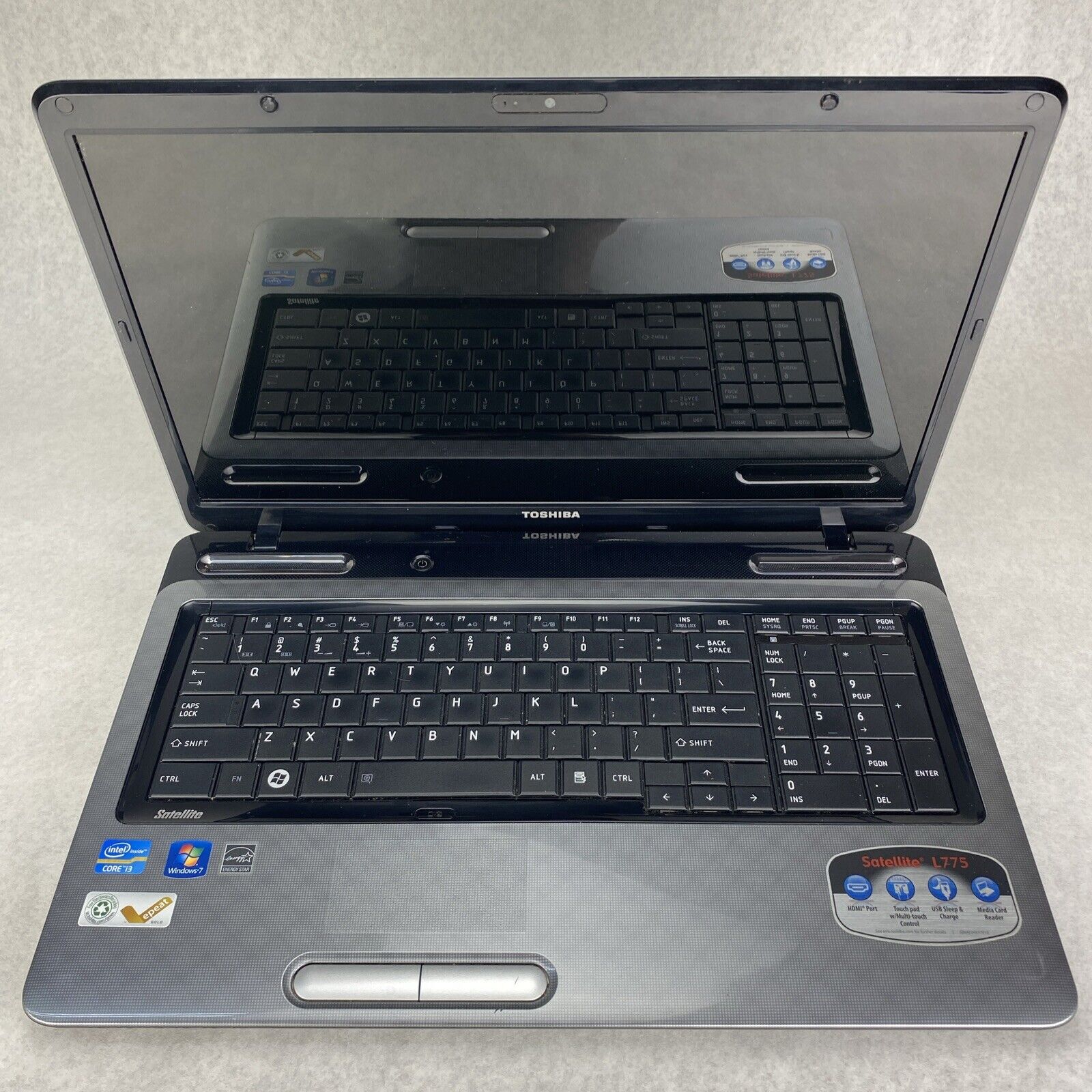 TOSHIBA Satellite L775-S7309 17.3" Intel i3-2330M 2.20GHz 4GB RAM No AC HDD OS