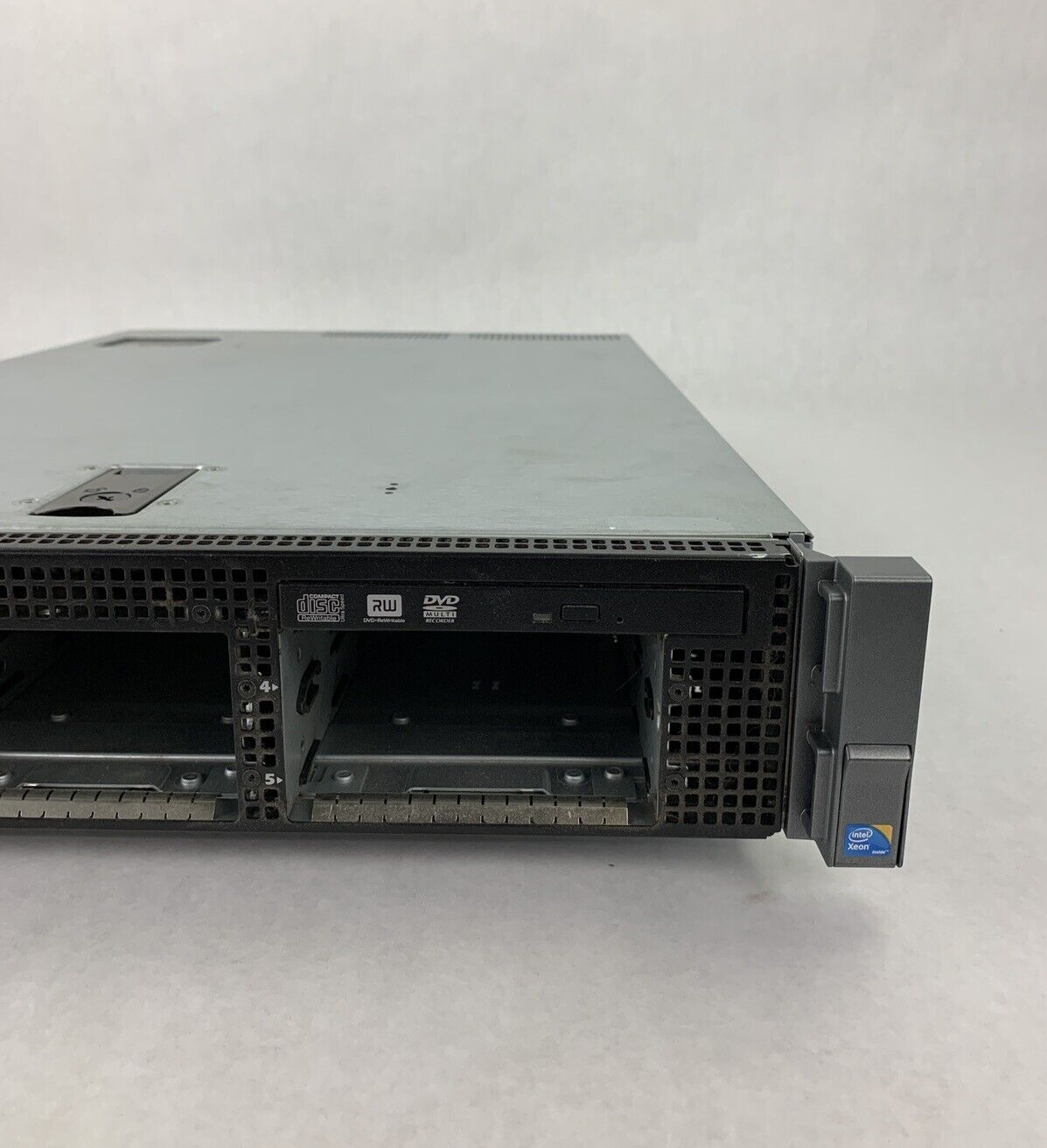 Dell R710 PowerEdge Rack Server Xeon E5570 2.93 GHz 12 GB RAM No OS No HDD