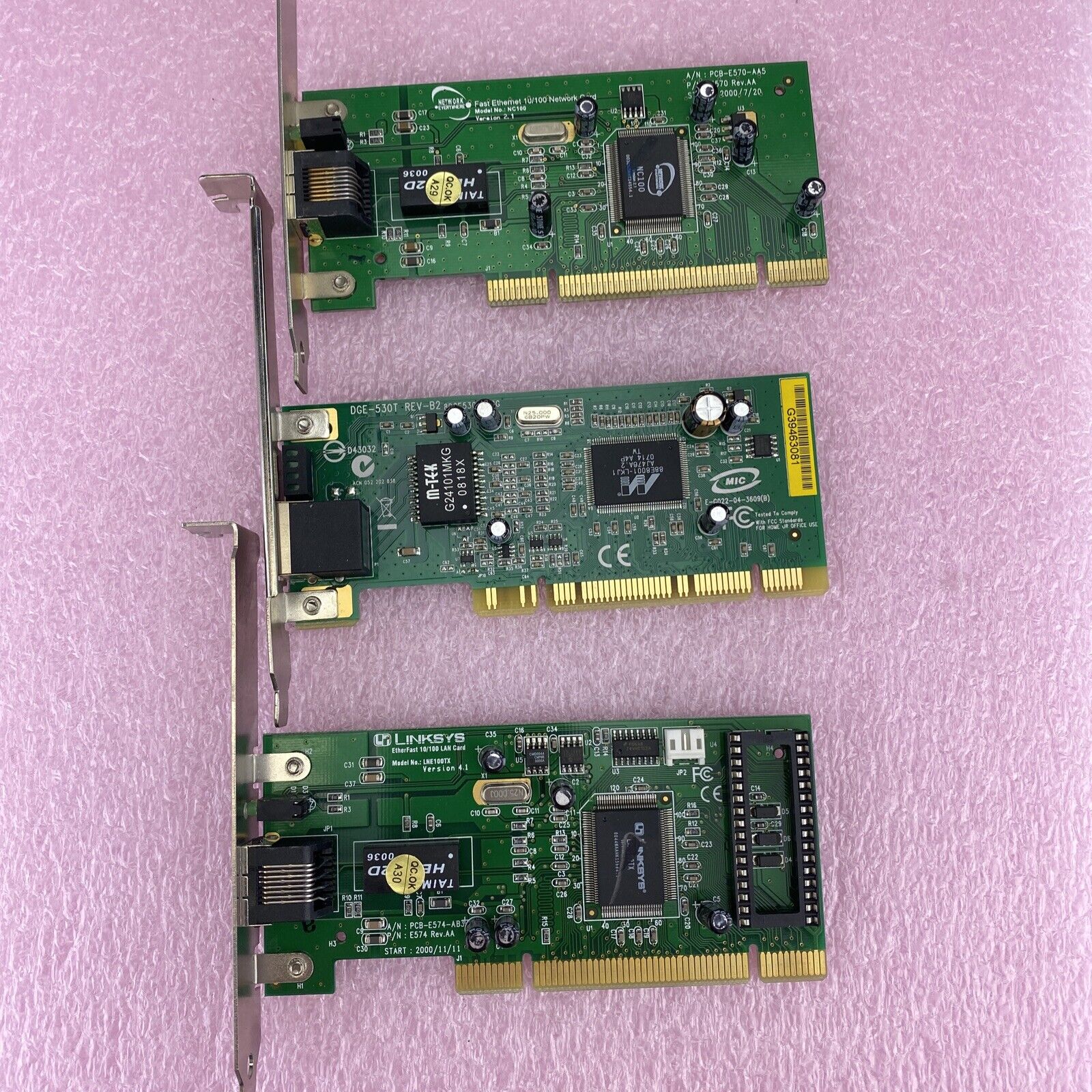 Lot of 3 various Ethernet 100Mbs LAN PCI cards DGE-530T LNE100TX PCB-E570-AA5