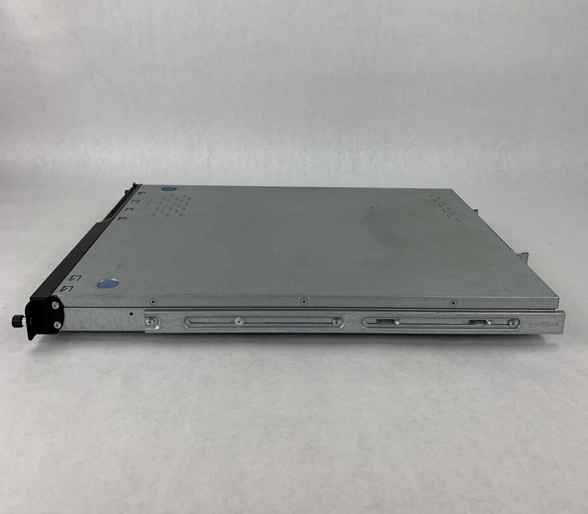 IBM System X 3250 M2 Server Intel Xeon X3330 2.66 GHz 2 GB RAM No OS No HDD