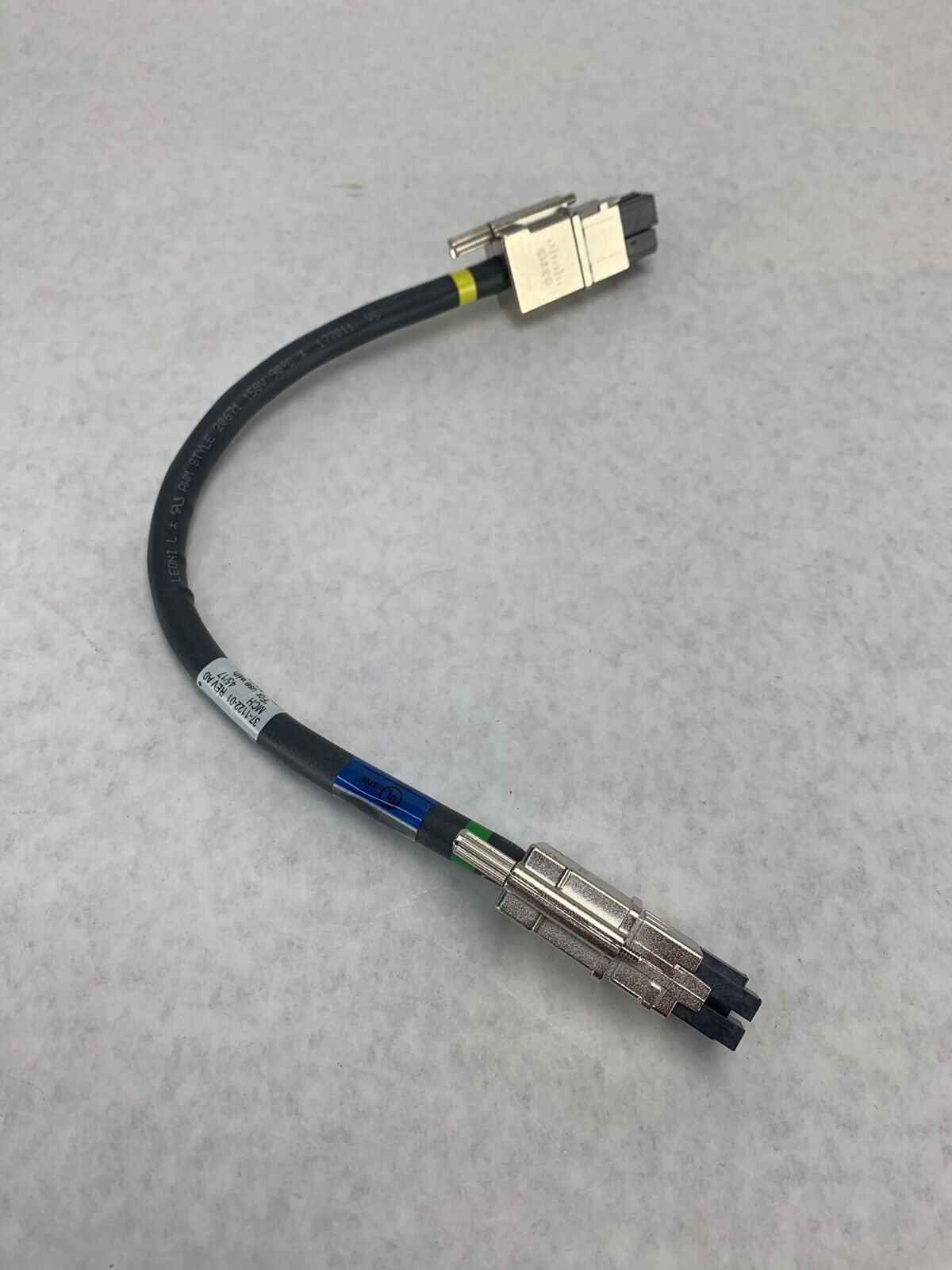 Cisco Catalyst Power Stacking Cable 37-1122-01 Rev A0