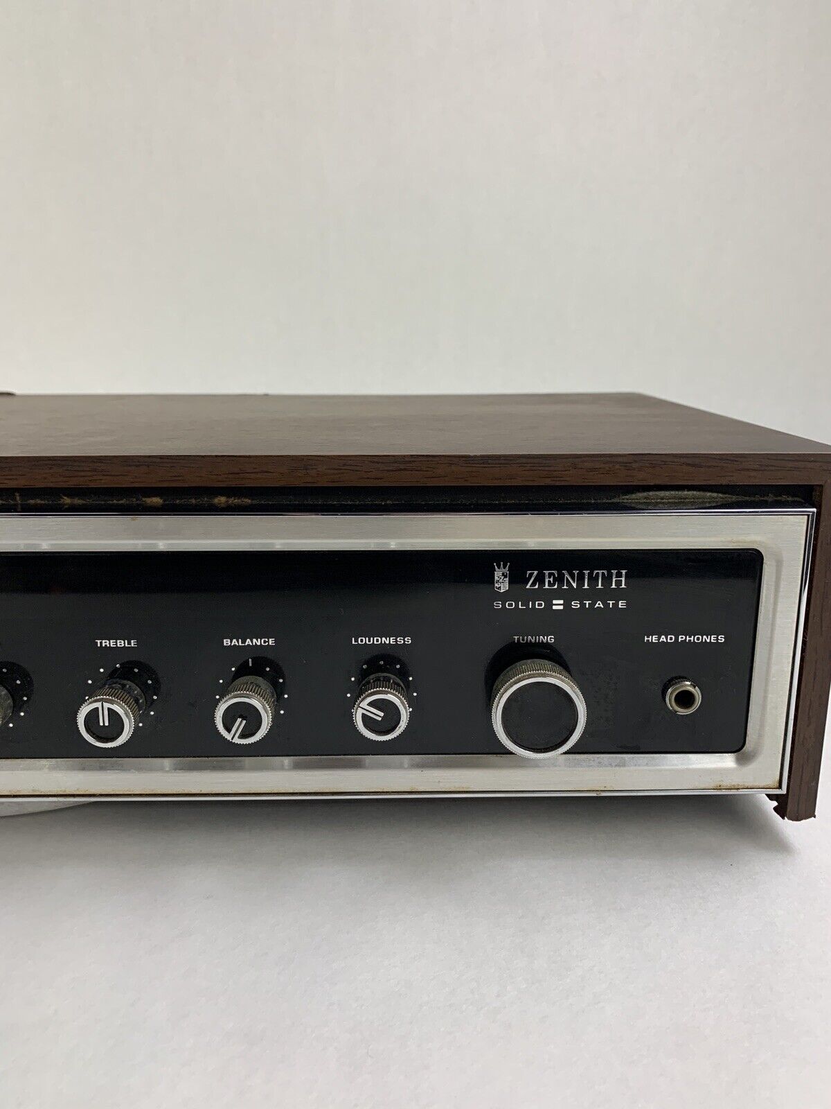 Zenith F680W Stereo 8 Eight Track Player Digilite Receiver For Parts and Repair