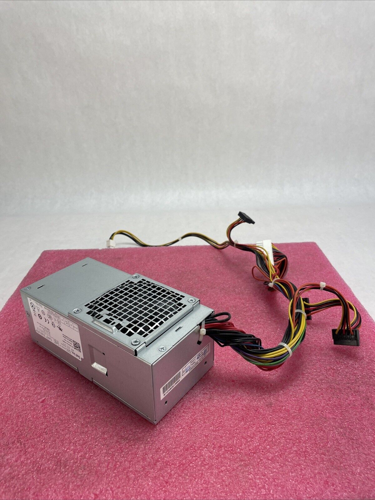 Dell G4V10 Optiplex 3010 / 7010 DT 250W 24-Pin Desktop Power Supply