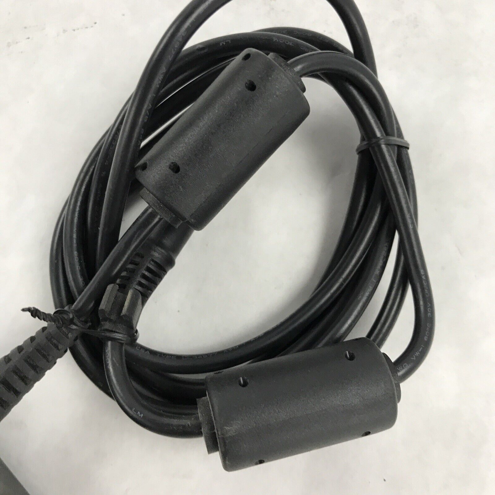 HP HSTNN-LA01 19.5V 6.9A 60Hz 481420-001 AC Adapter PA-1131-06HF