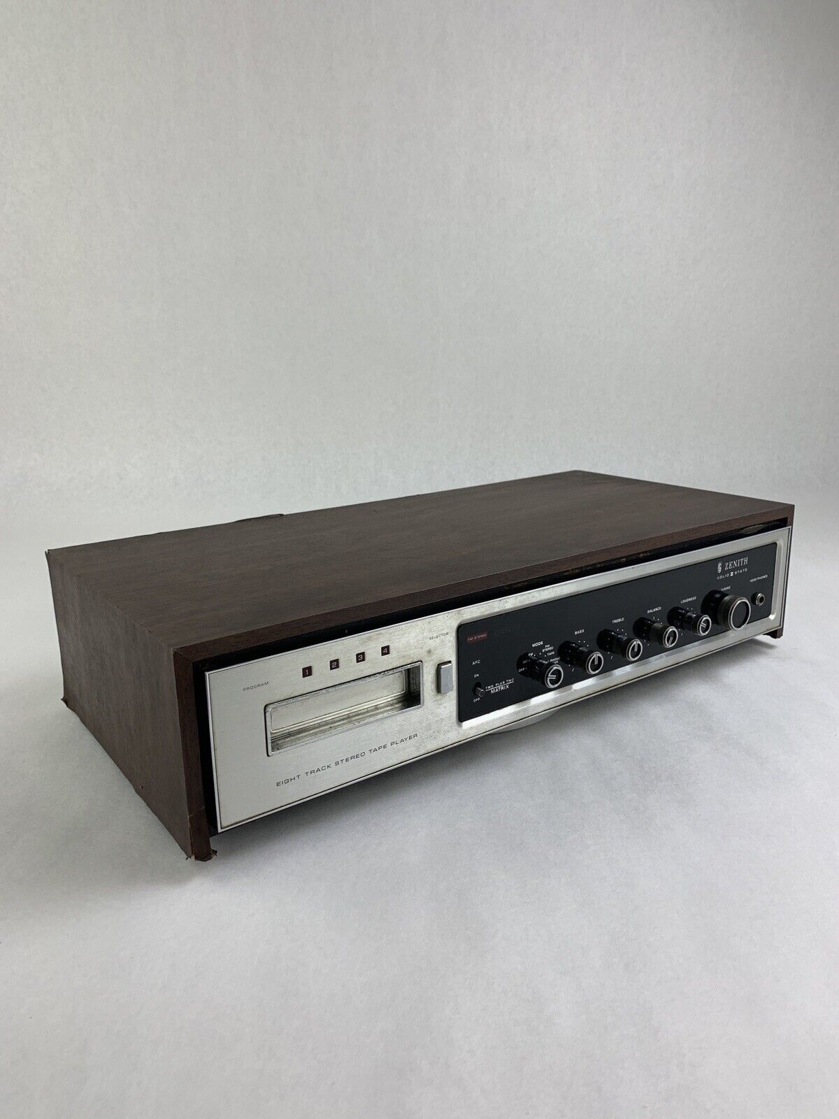 Zenith F680W Stereo 8 Eight Track Player Digilite Receiver For Parts and Repair