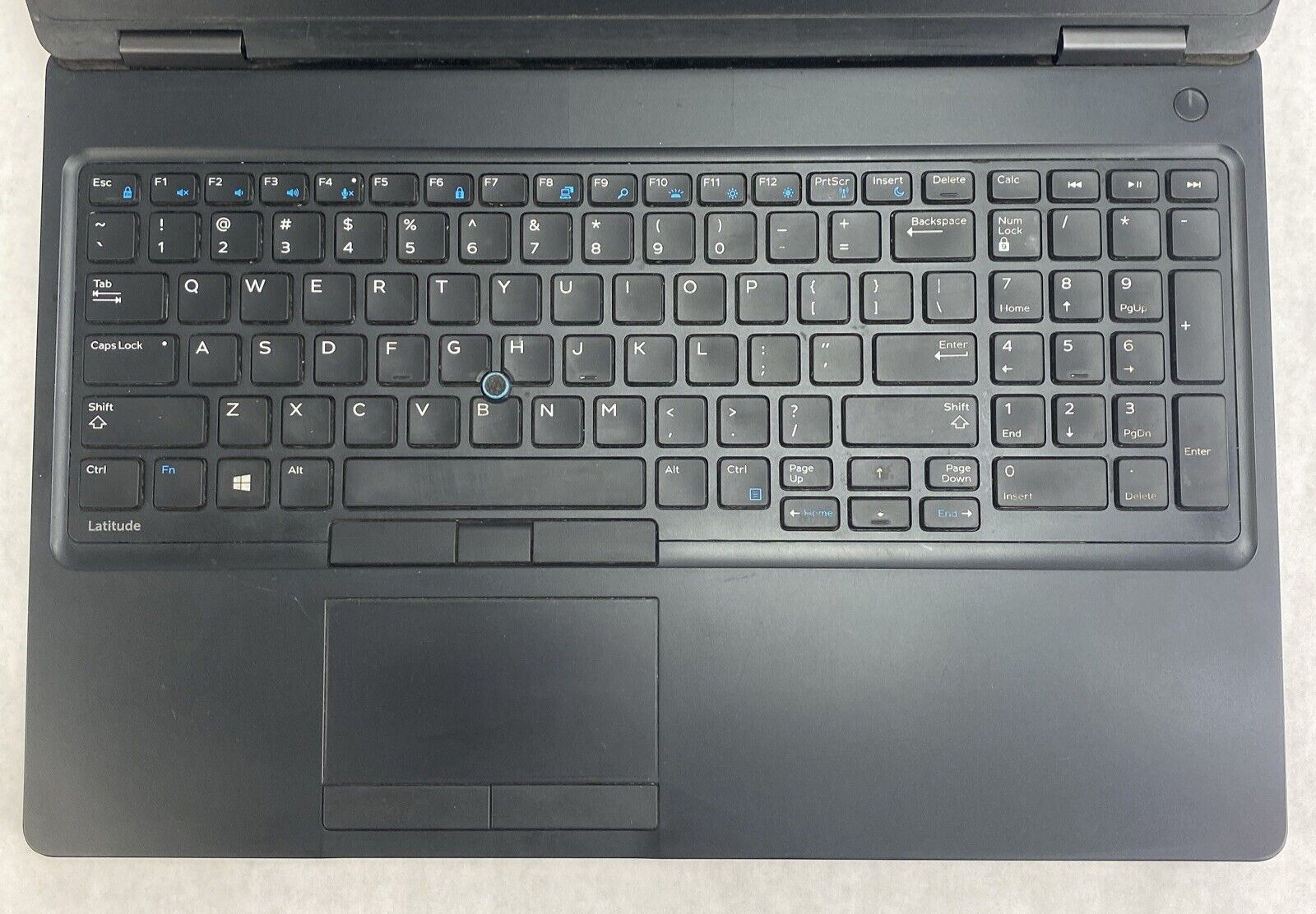 Dell Latitude 5580 Core i5-7300U 2.6GHz 8GB RAM 15.6" No Battery No HDD No OS