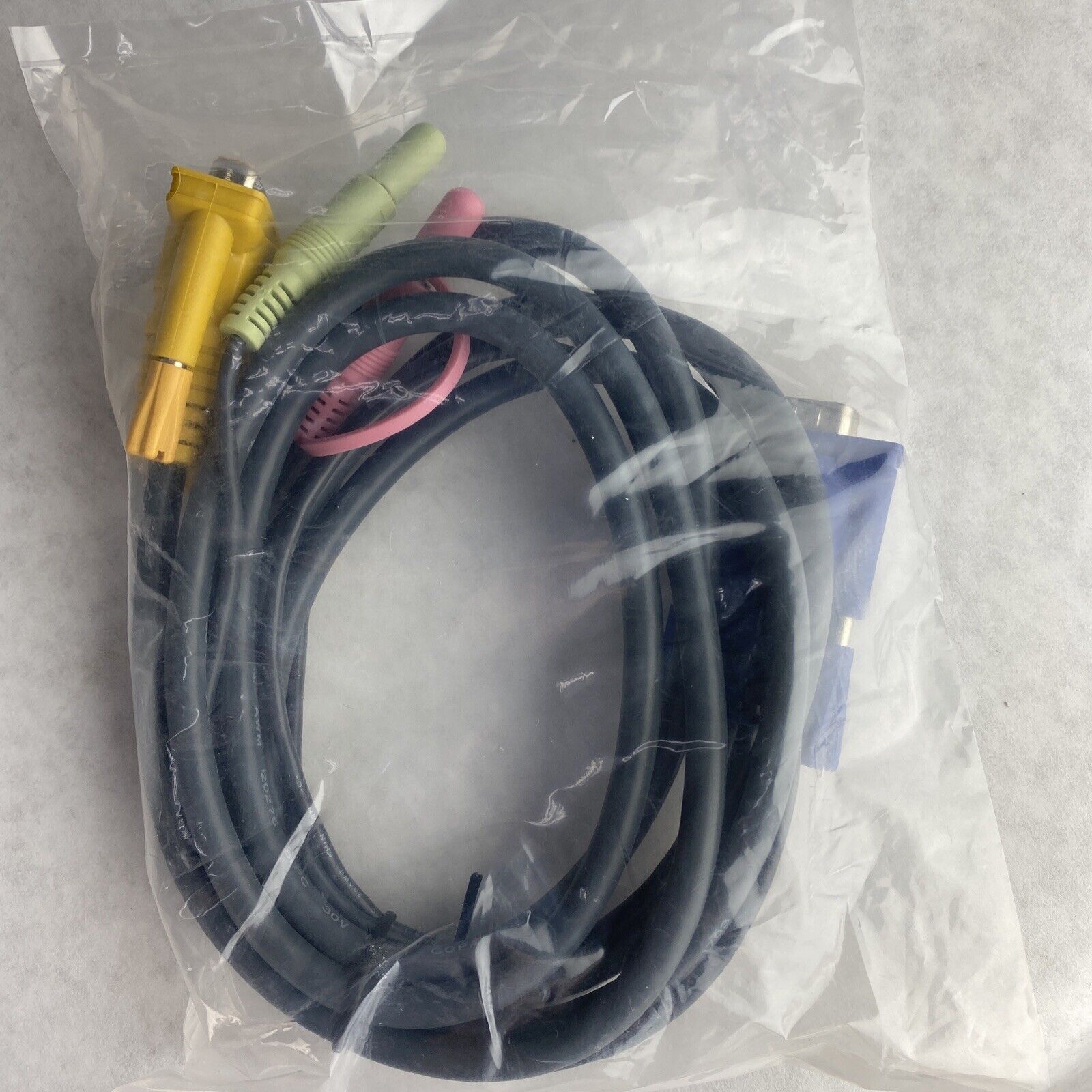 KVM Switch Cable (VGA) to VGA + Speaker + Microphone