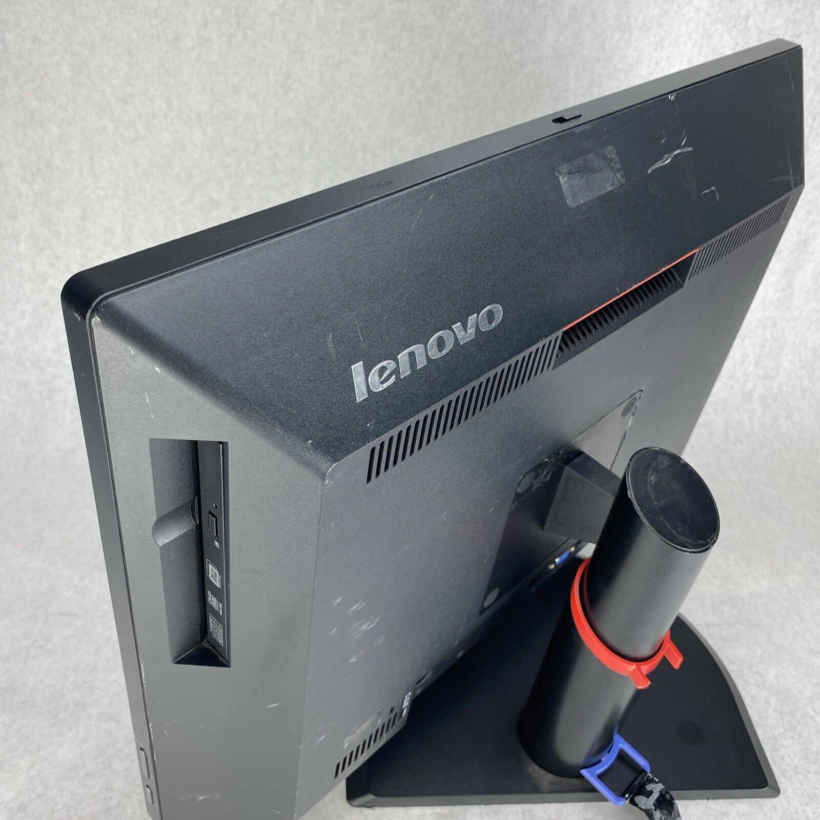 Lenovo ThinkCentre M73z 20" AIO Intel Core i3-4130 3.40GHz 8GB RAM No HDD No OS