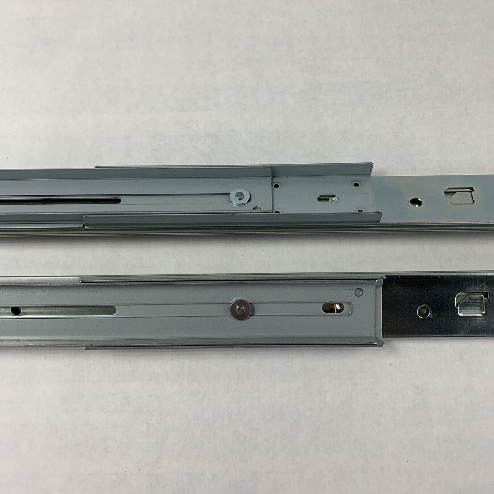 IBM X3650 M2 M3 Server Rack Mount Rails 46C4161 Left & Right